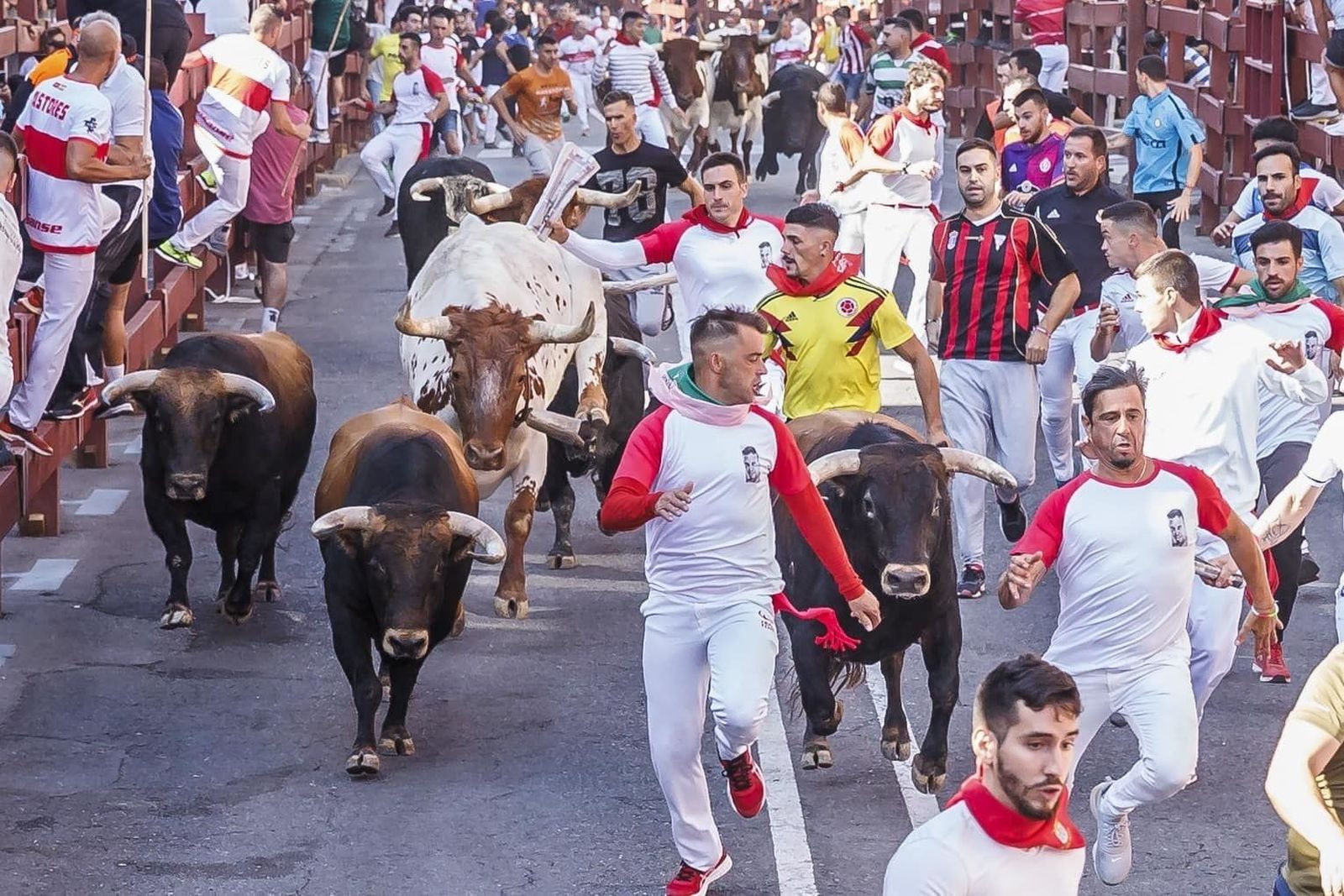 Vertiginoso séptimo encierro de San Sebastián de los Reyes con siete asistencias
