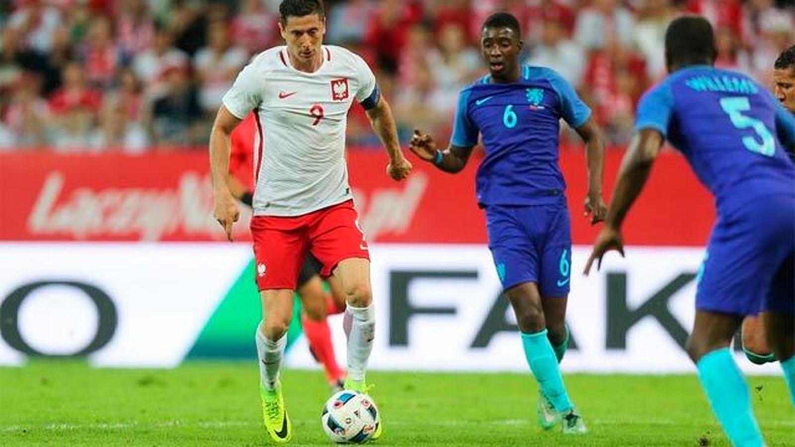 Robert Lewandowski, el goleador del Bayern por el que suspira media Europa