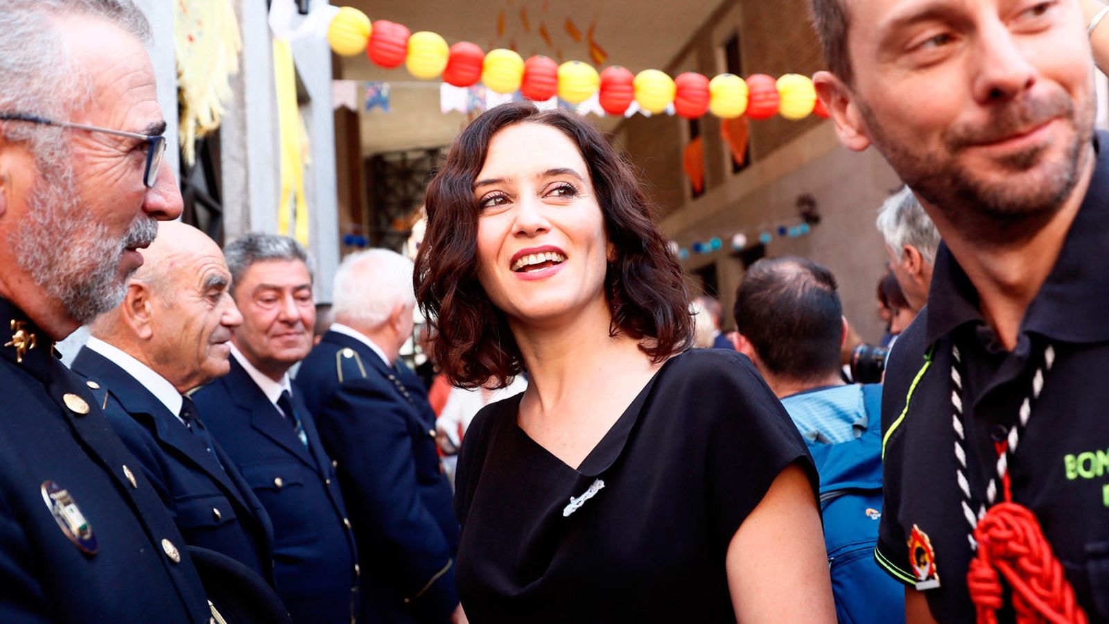 La presidenta de la Comunidad de Madrid, Isabel Díaz Ayuso, participa en la celebración de la virgen de La Paloma