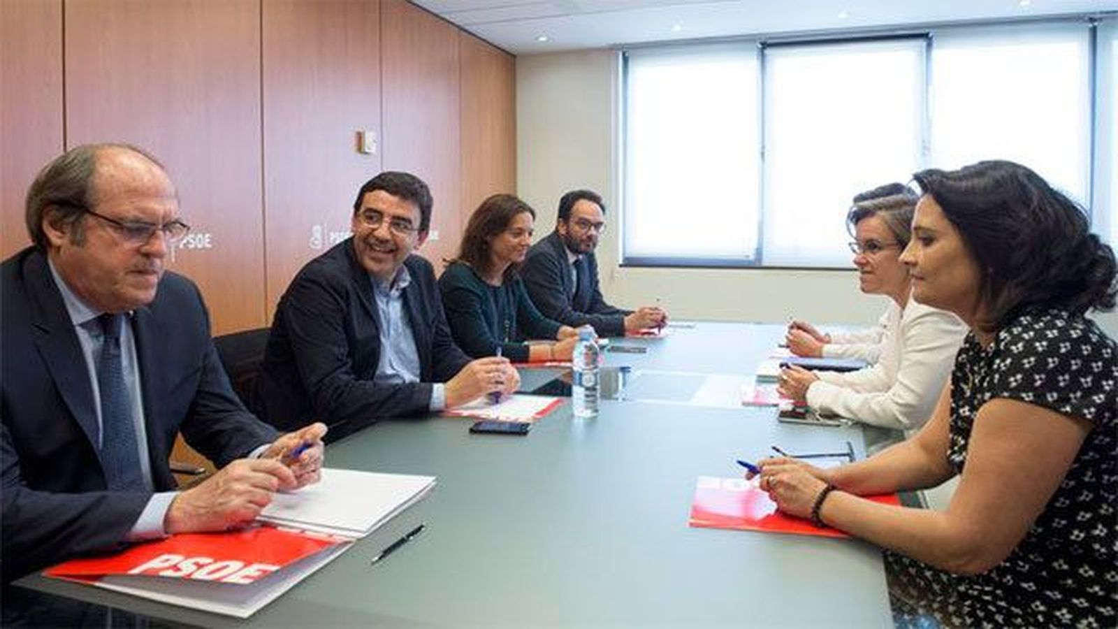 Sara Hernández: El PSOE no contribuirá a una moción de censura "que no pueda prosperar"