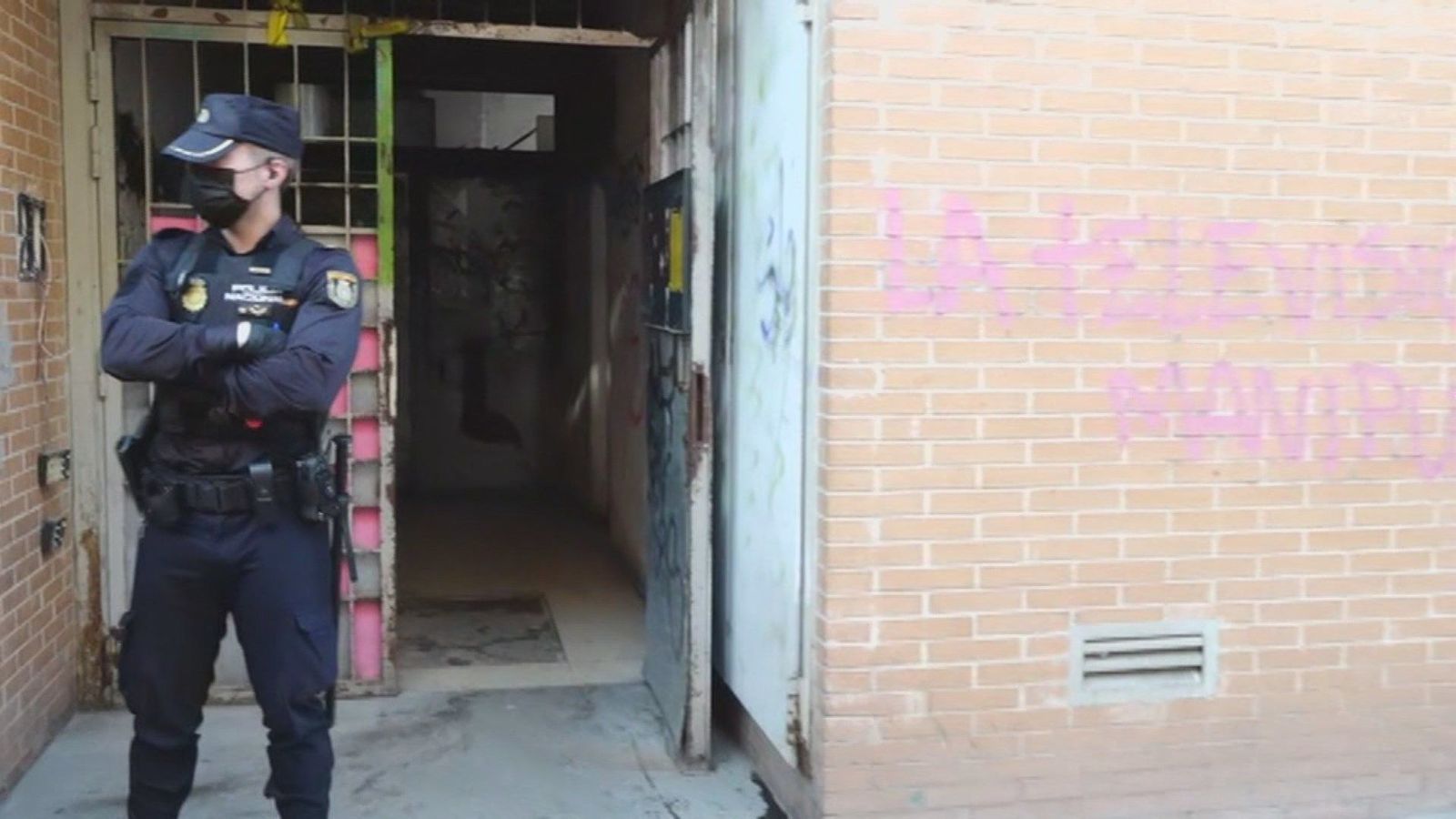 Cacerolada contra okupas violentos en Carabanchel