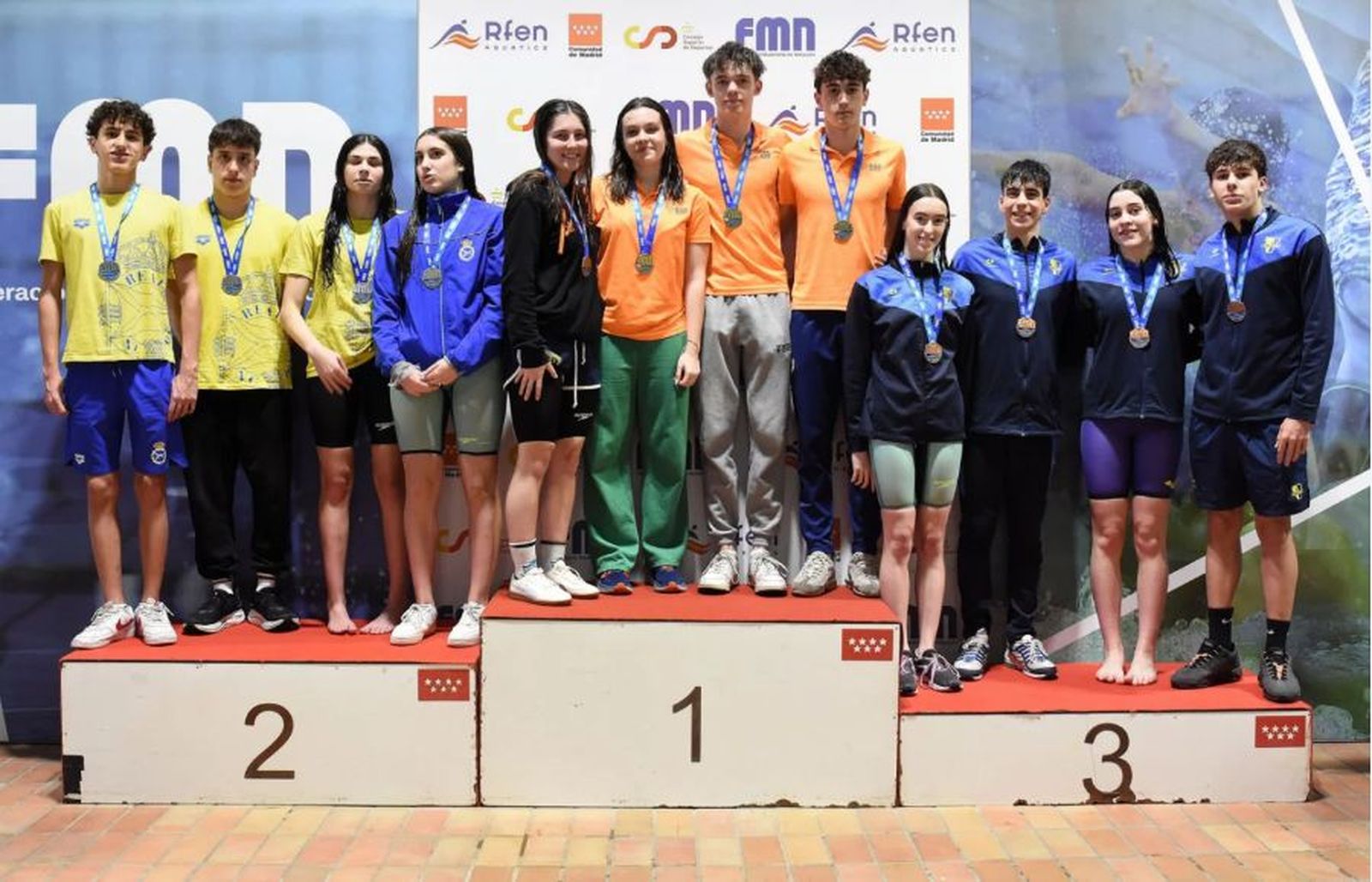 Podio del Open Absoluto y Campeonato de Madrid Junior de Invierno de Natación