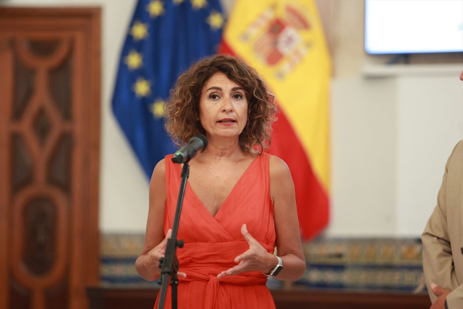 El Senado convoca a Montero a un pleno el 4 de septiembre para que explique el acuerdo con ERC