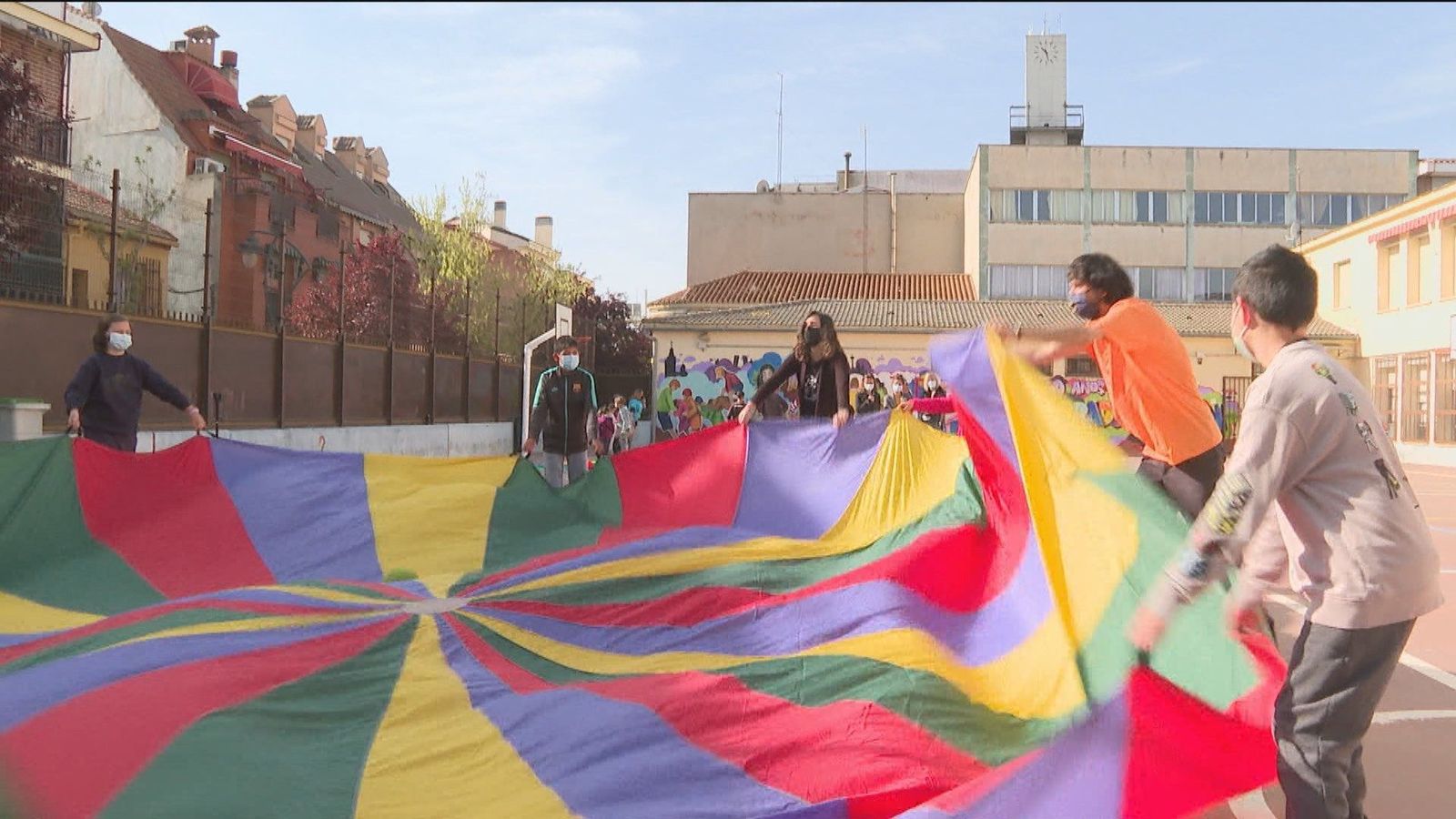 Colegios abiertos por vacaciones para facilitar la conciliación