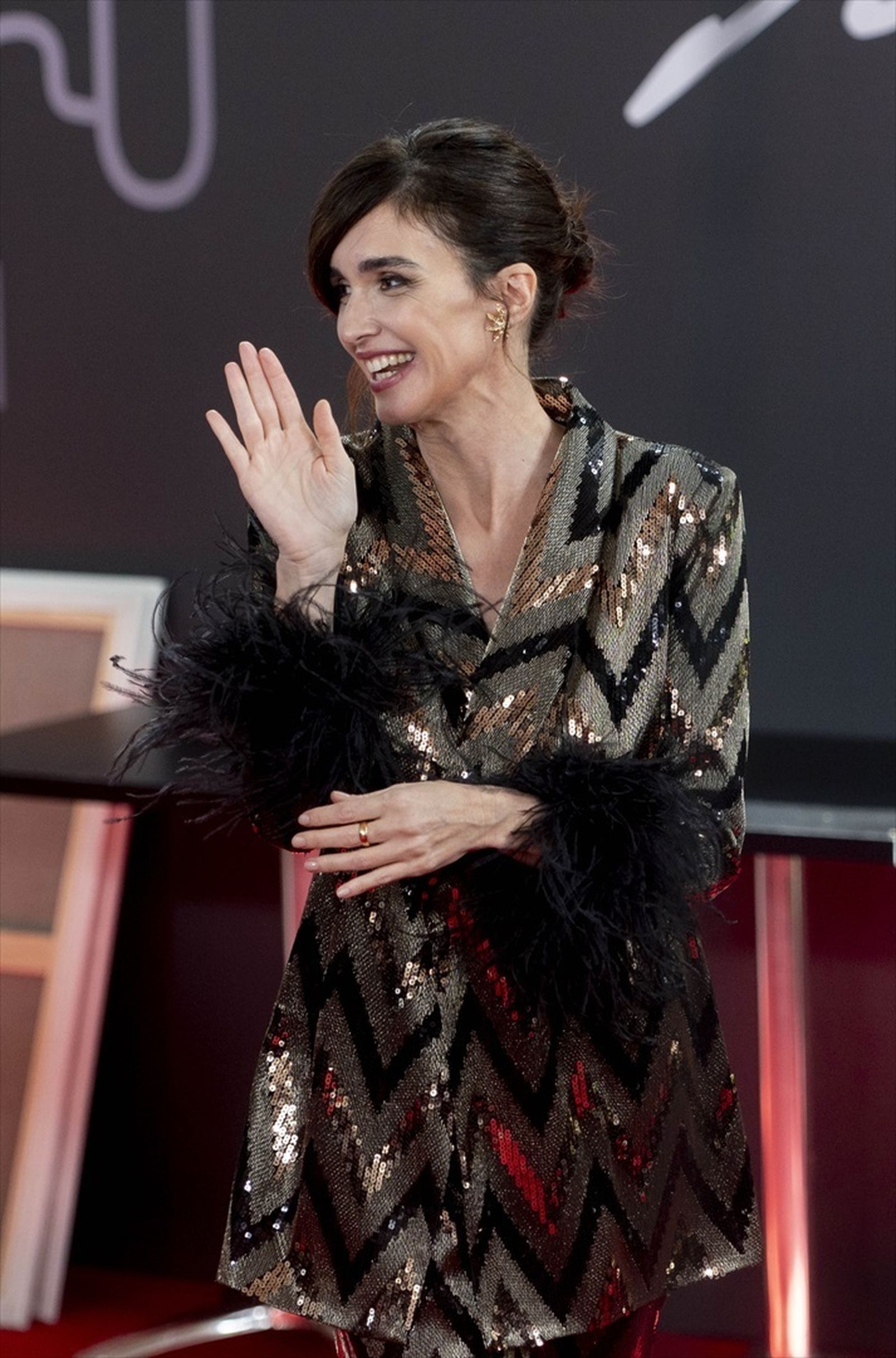 La actriz Paz Vega posa a su llegada a la 10ª edición de los Premios Platino