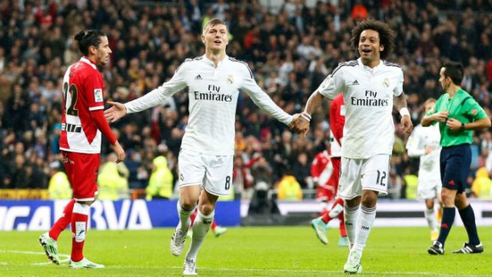 Ancelotti: "Me sorprende el nivel tan alto que está teniendo Kroos"