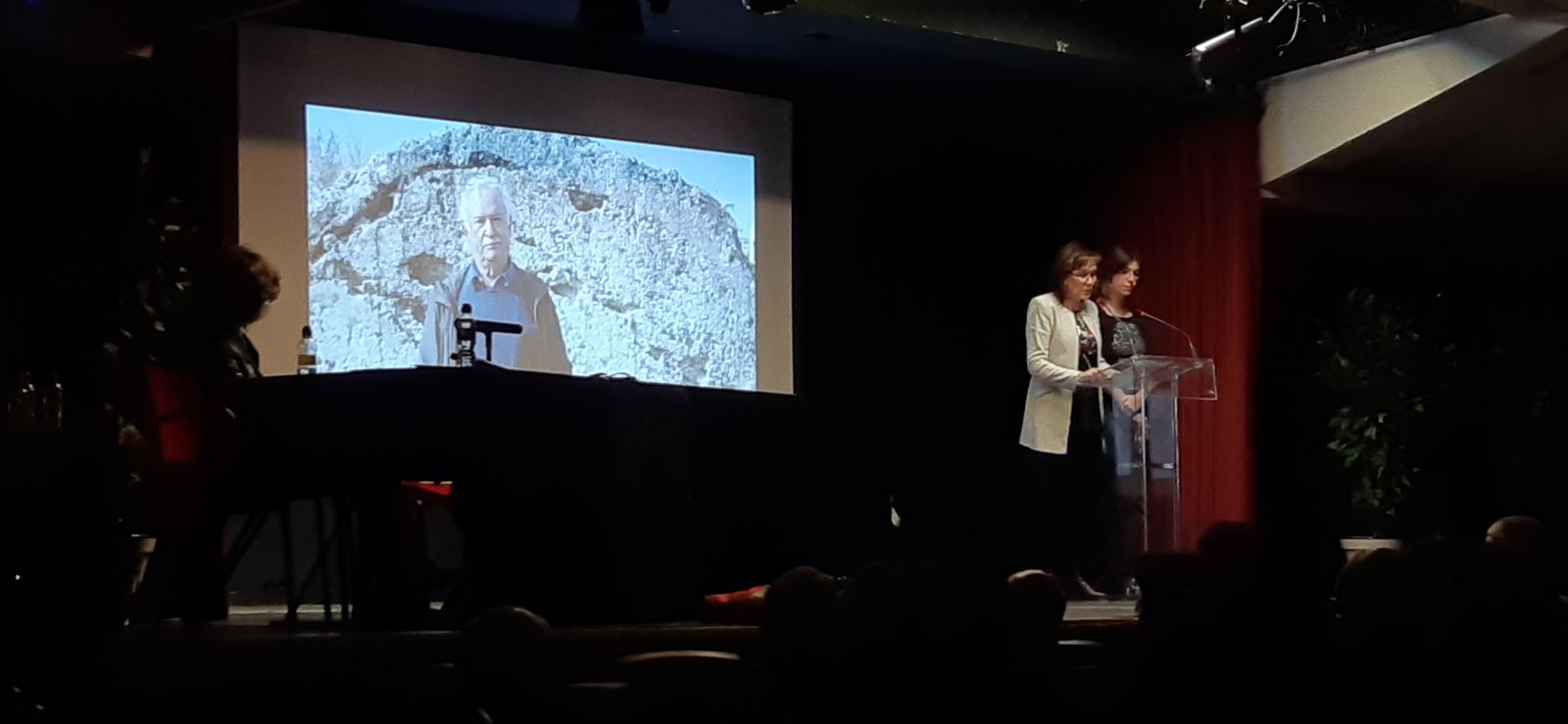 Homenaje a Luis de Vicente en la Junta de Distrito de Moncloa Aravaca
