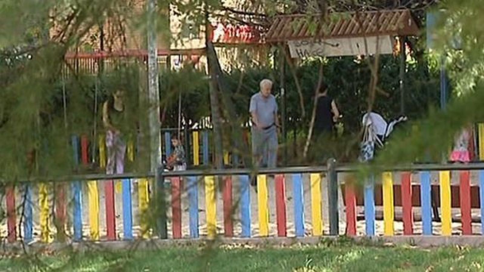 La Policía Municipal grabará imágenes durante el patrullaje a pie para localizar al pederasta