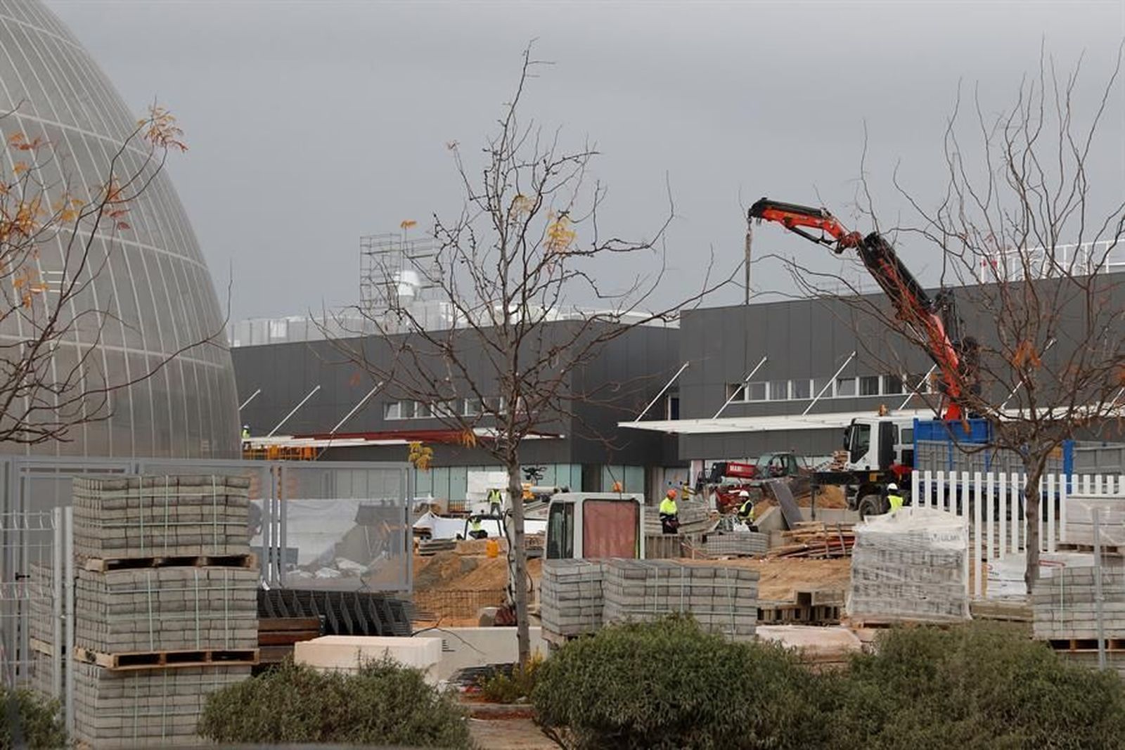 Críticas de la oposición por el coste del Hospital Isabel Zendal de Valdebebas