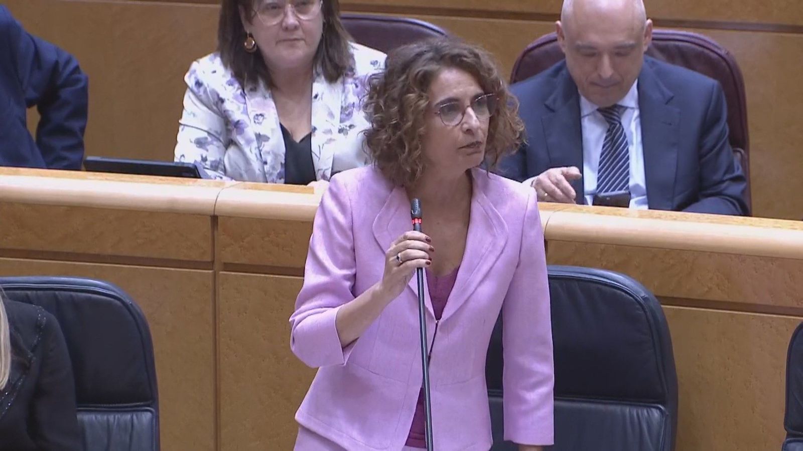 Montero reconoce que la condonación de deuda va "en línea" con lo que pide Junts y augura que todas las Comunidades lo asumirán