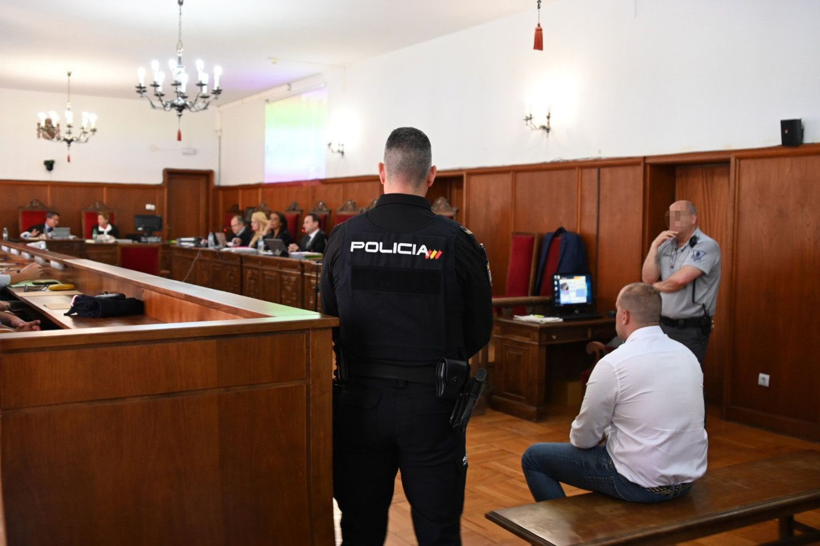 El fiscal pide prisión permanente revisable para el acusado de asesinar a Manuela Chavero