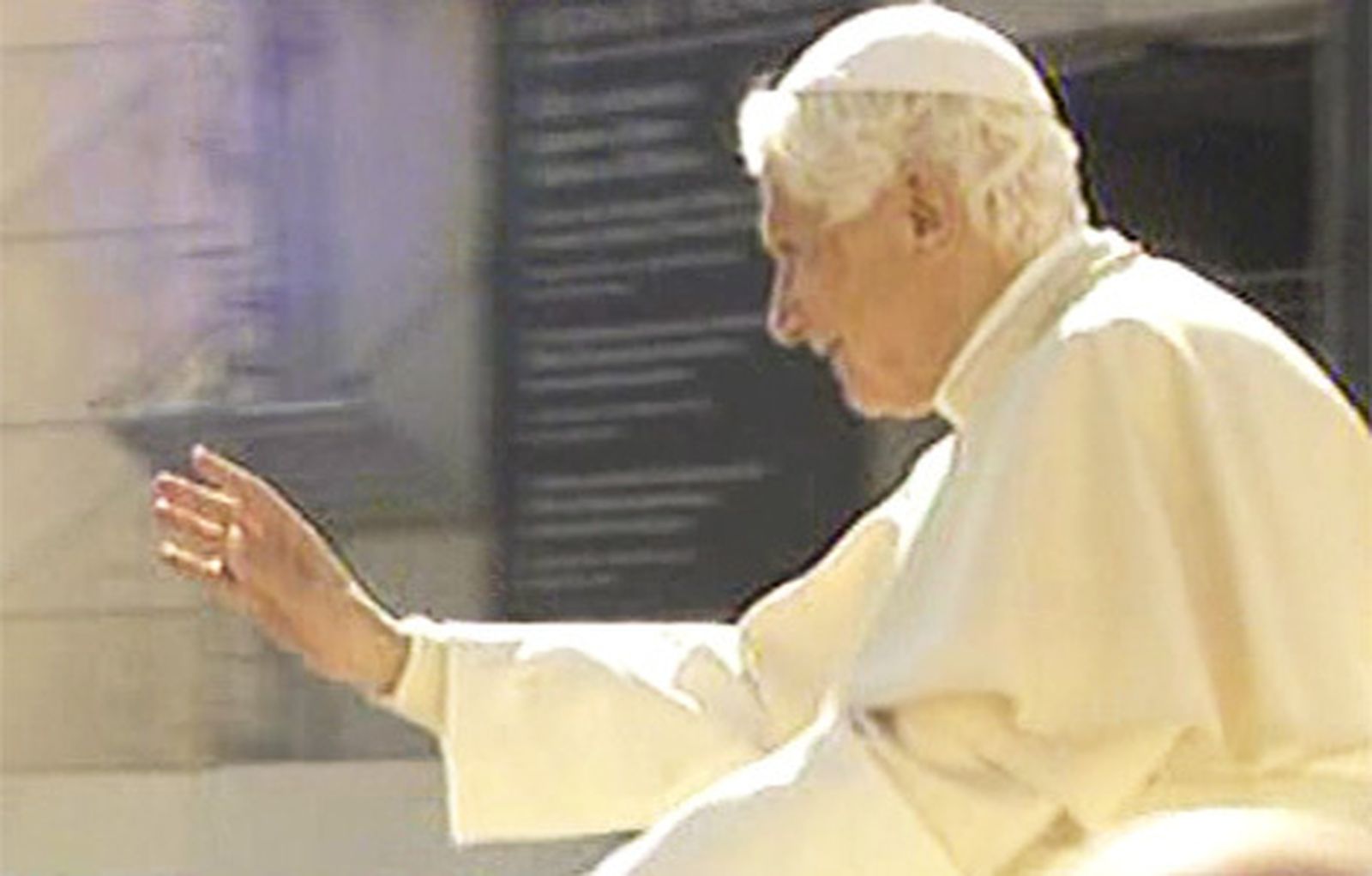 papa_benedicto_aniversario_470