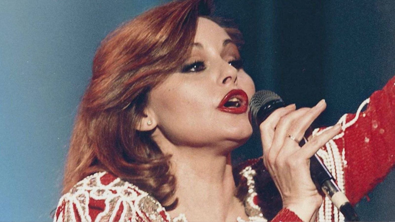 Homenaje de Shaila Dúrcal a su madre