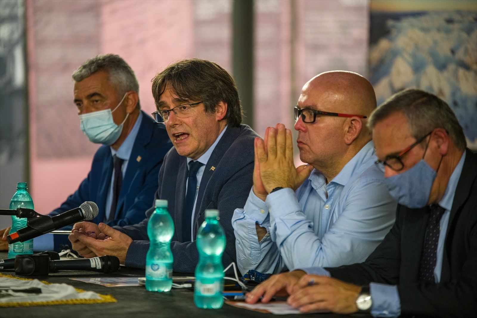 Imagen de archivo del expresidente de Cataluña, Carles Puigdemont, y su abogado, Gonzalo Boye