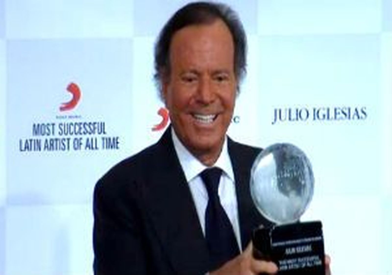 Nuevo premio para Julio Iglesias
