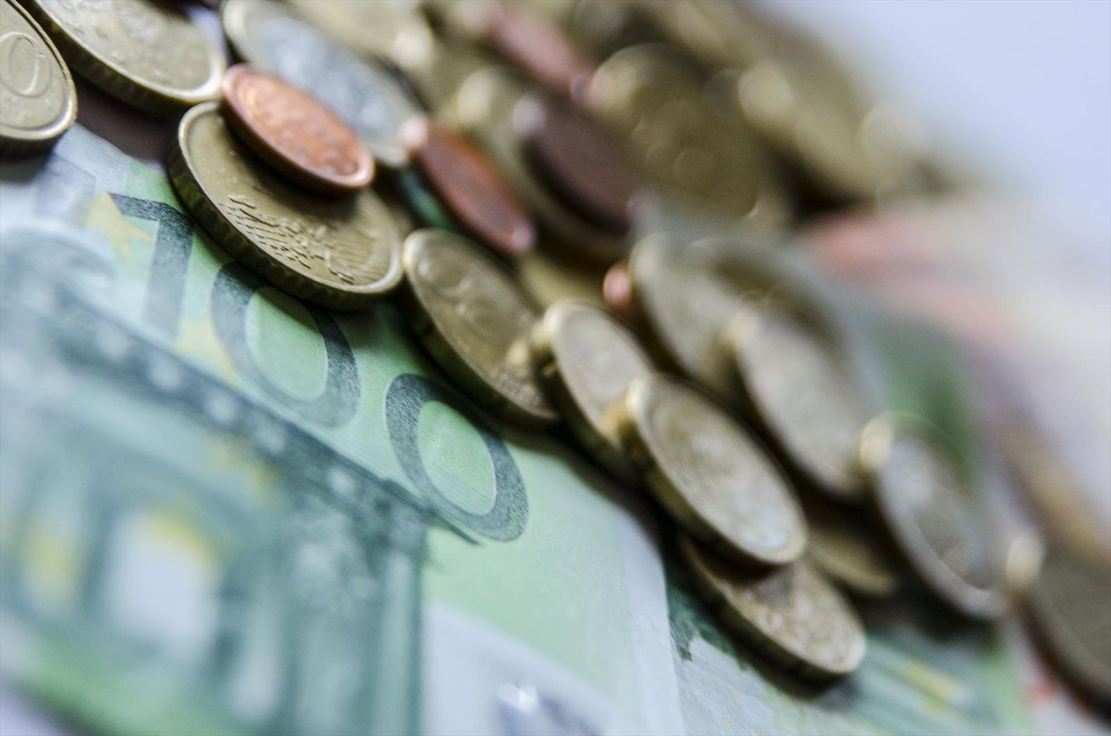 La deuda pública sube un 4,2% en junio y marca un nuevo máximo de 1,76 billones de euros