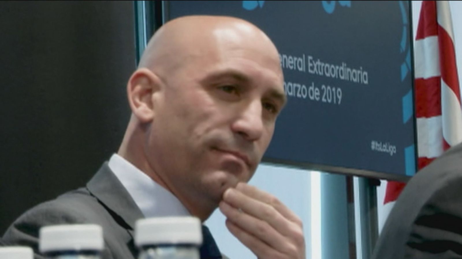Rubiales se rinde