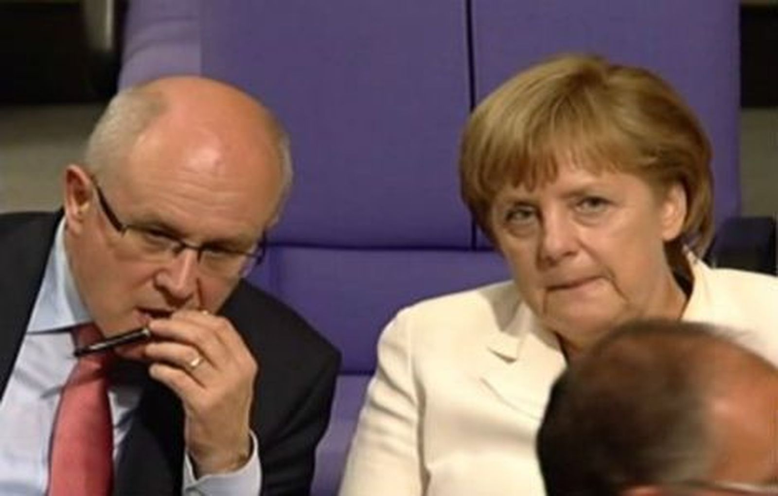 El Bundestag alemán ratifica el pacto fiscal europeo