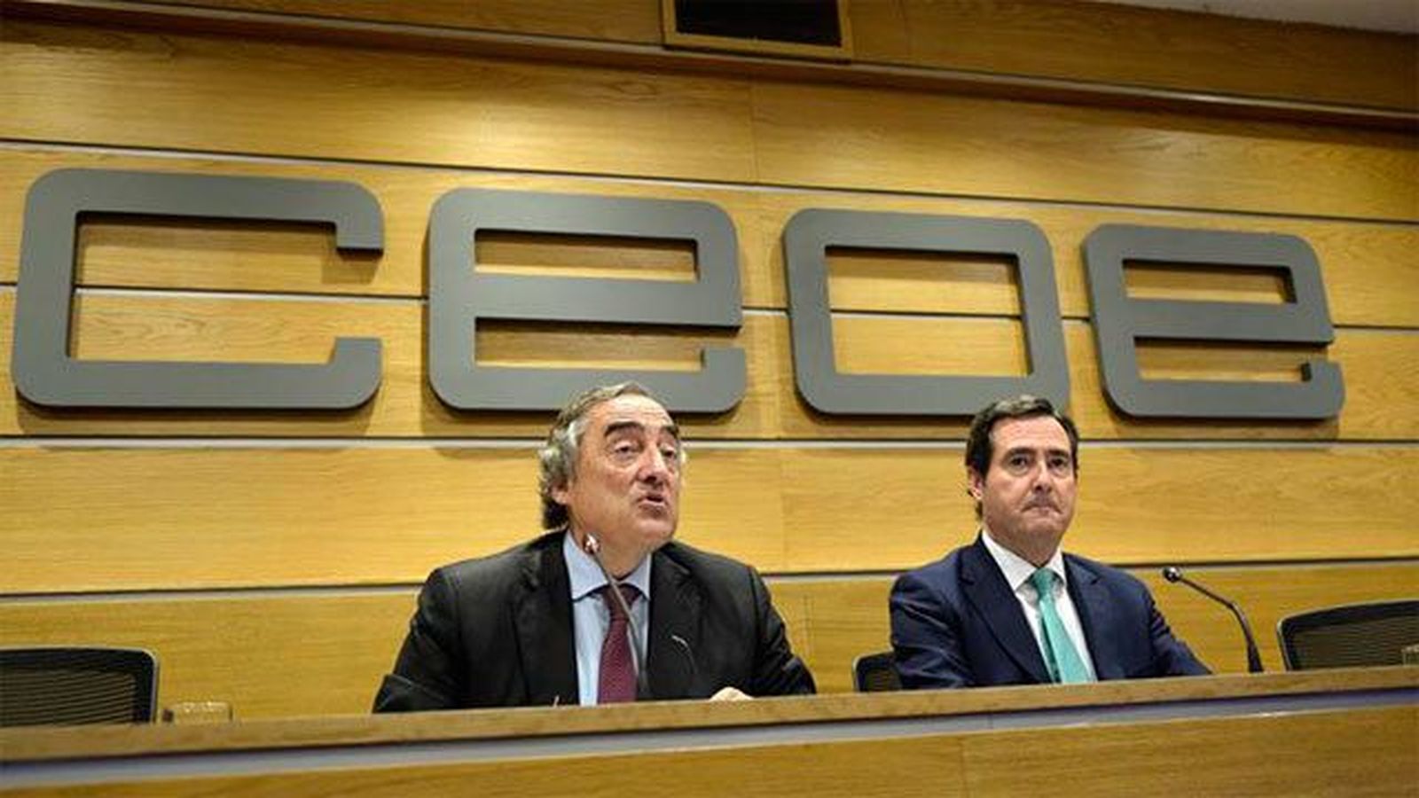 Rosell destaca el "importante esfuerzo" de los empresarios en el pacto salarial