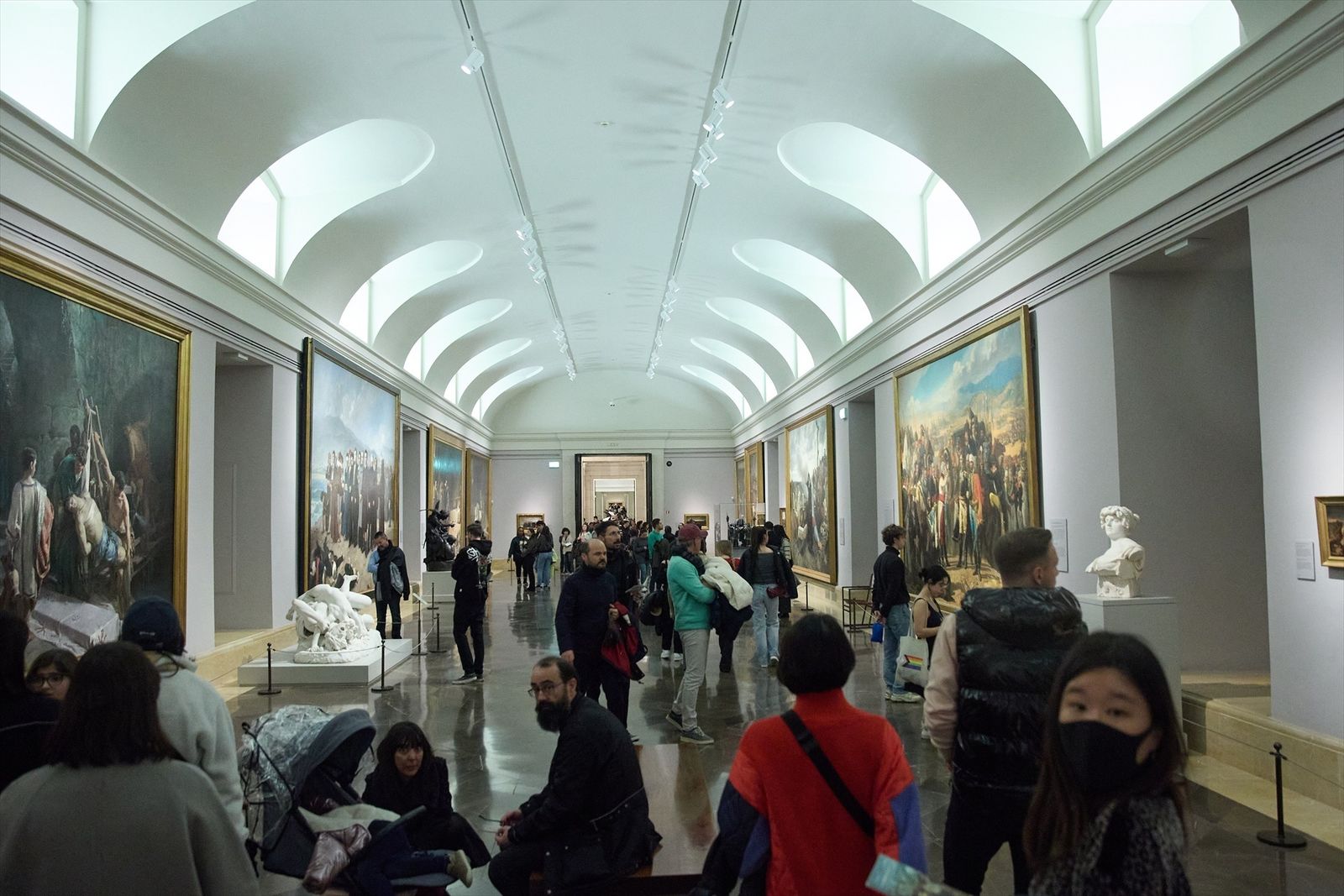 El Museo del Prado reduce de 30 a 20 el máximo de personas por grupo de visitantes