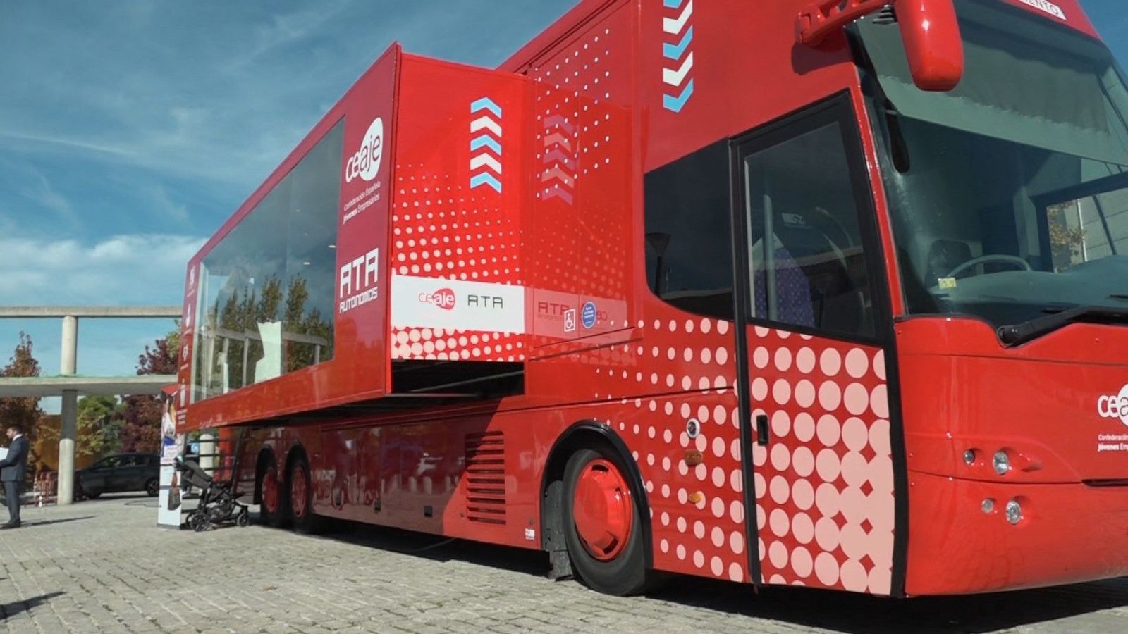 El autobús emprendedor recorrerá 20 municipios de todo Madrid