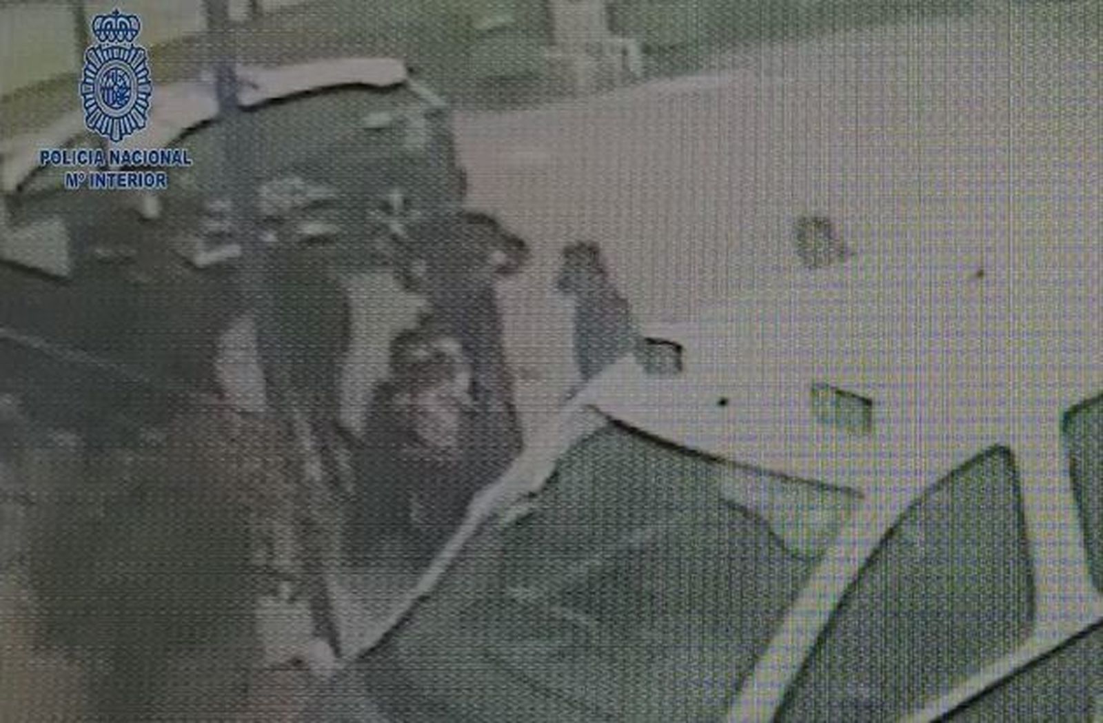 Salvan a una bebé tras atragantarse con un regaliz en Parla