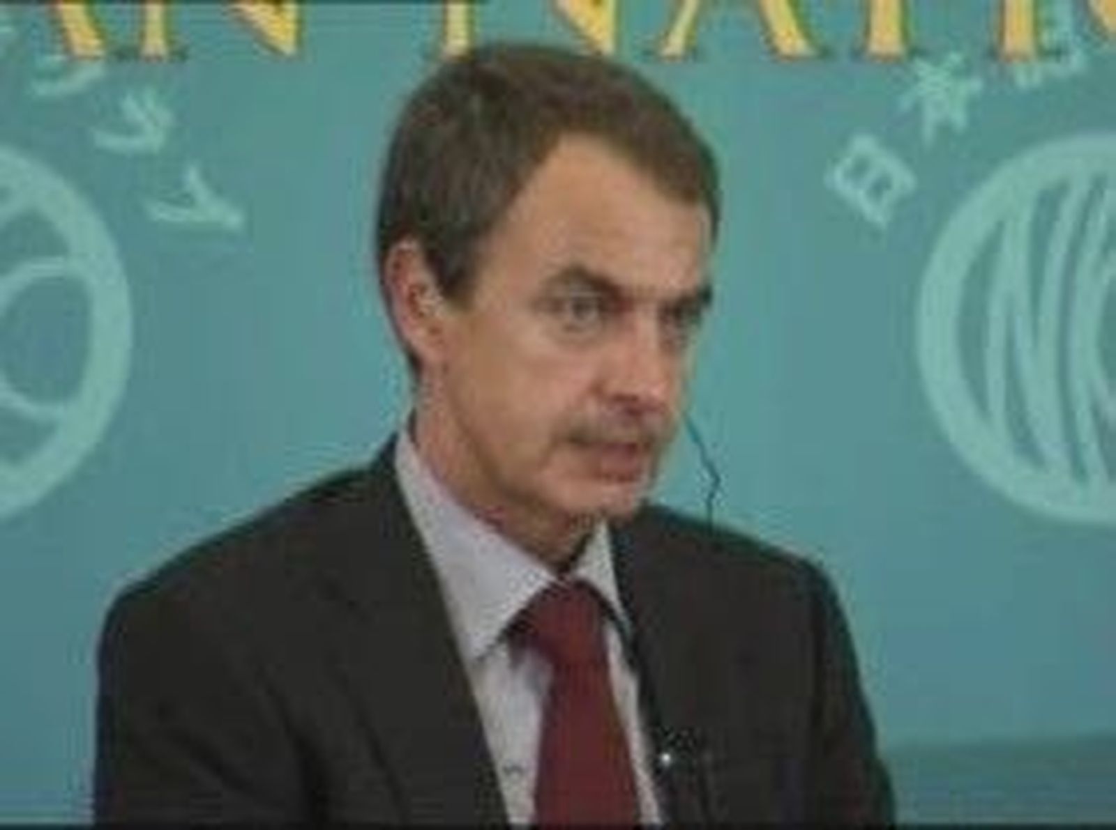 Zapatero dice que tomará más medidas económicas dificiles si fuera necesario