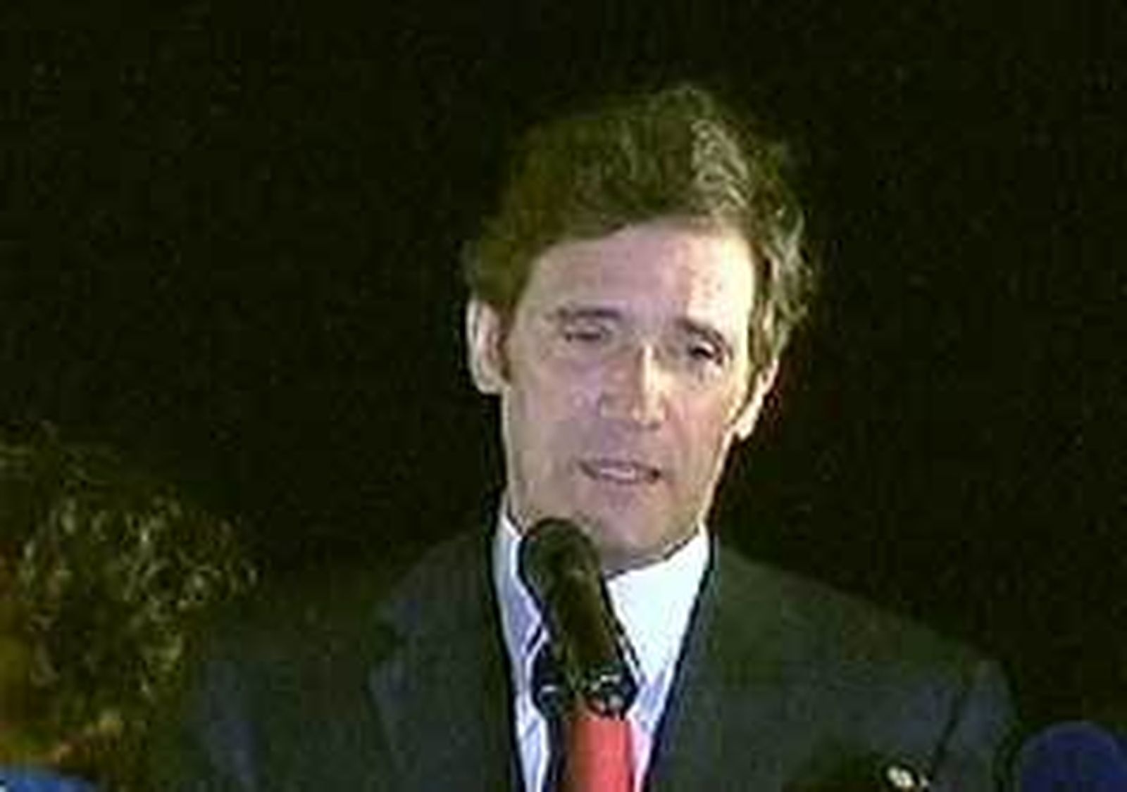 Passos aboga por un organismo independiente que vigile las cuentas públicas