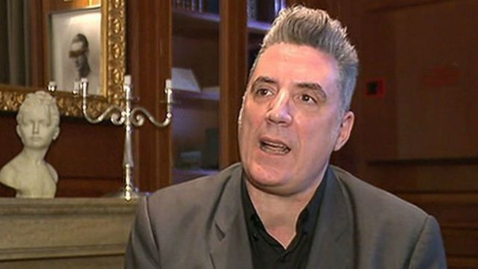 Loquillo presenta su nuevo disco Código Rocker