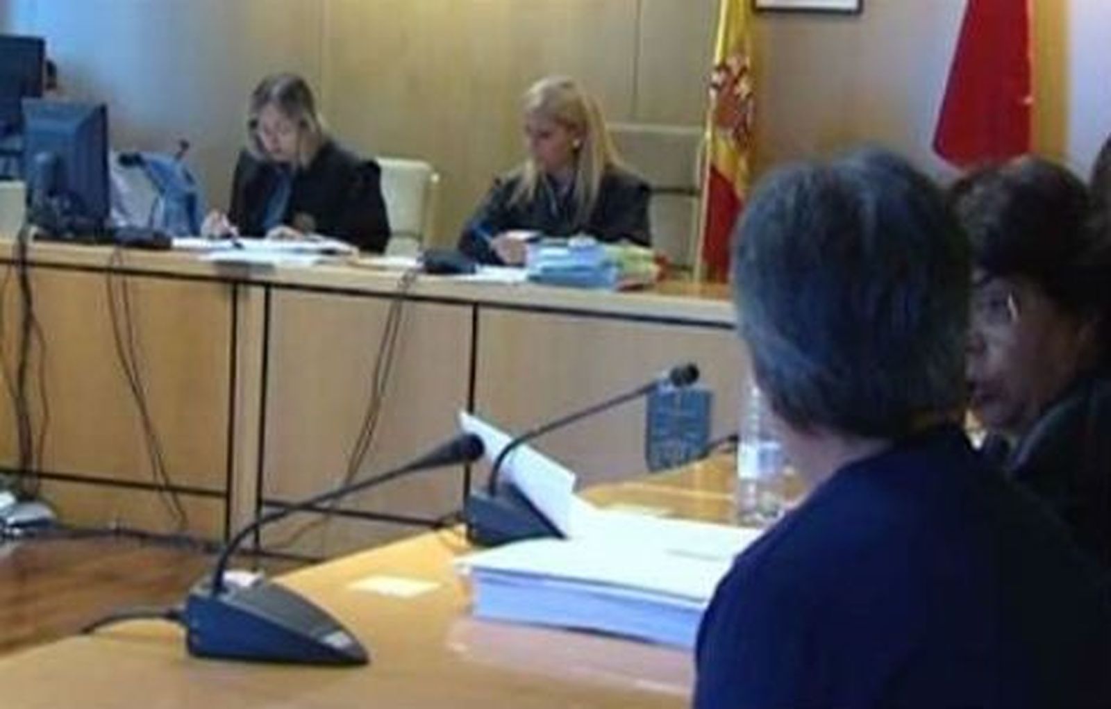 Los hijos de asesinada en Fuente Saz retiran la acusación contra su padre