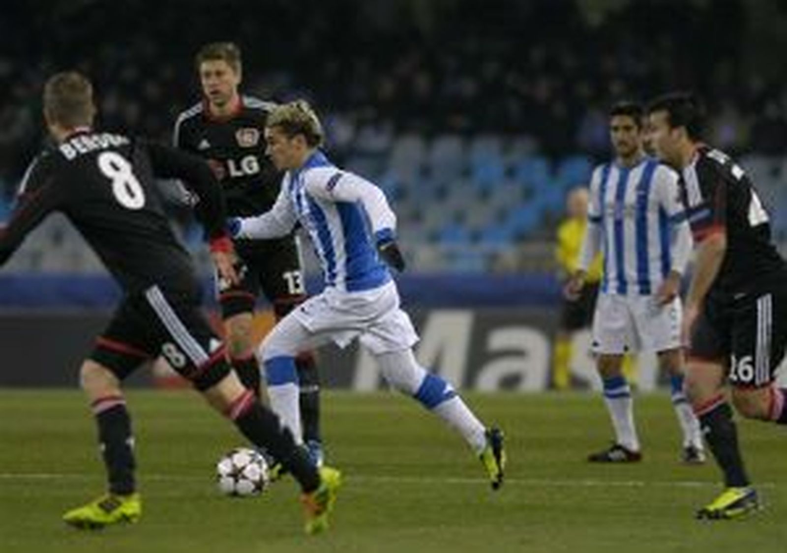 Triste despedida de la Real y el City remonta al Bayern
