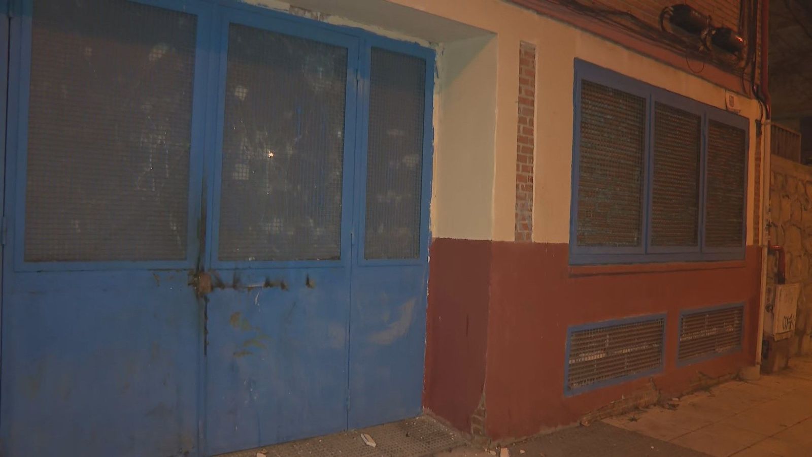 Sigue activo el 'narcolocal' de Villaverde donde fue atacada una policía por un pitbull