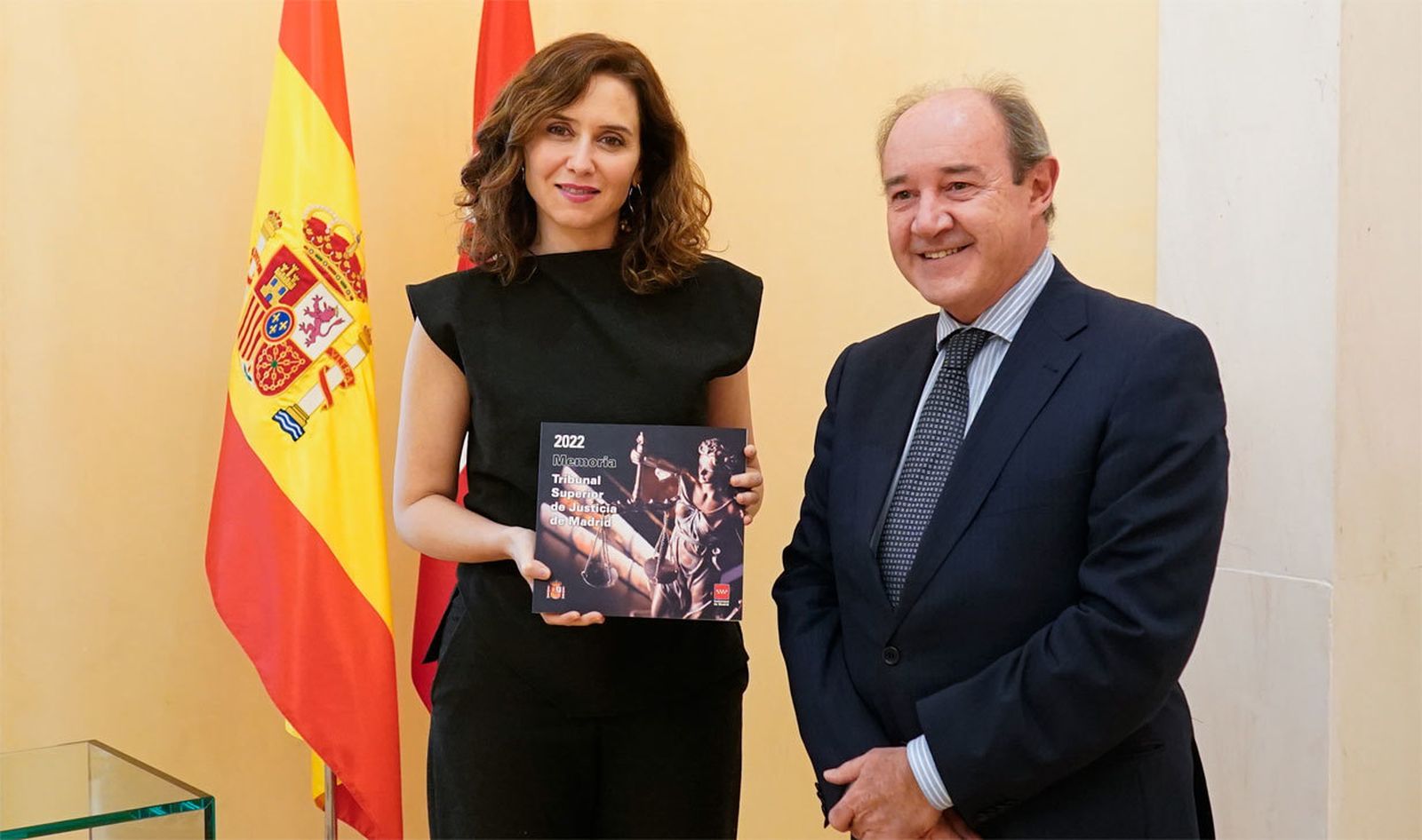 Ayuso recibe la Memoria de actividades  2022 del Tribunal Superior de Justicia de Madrid, Celso Rodríguez