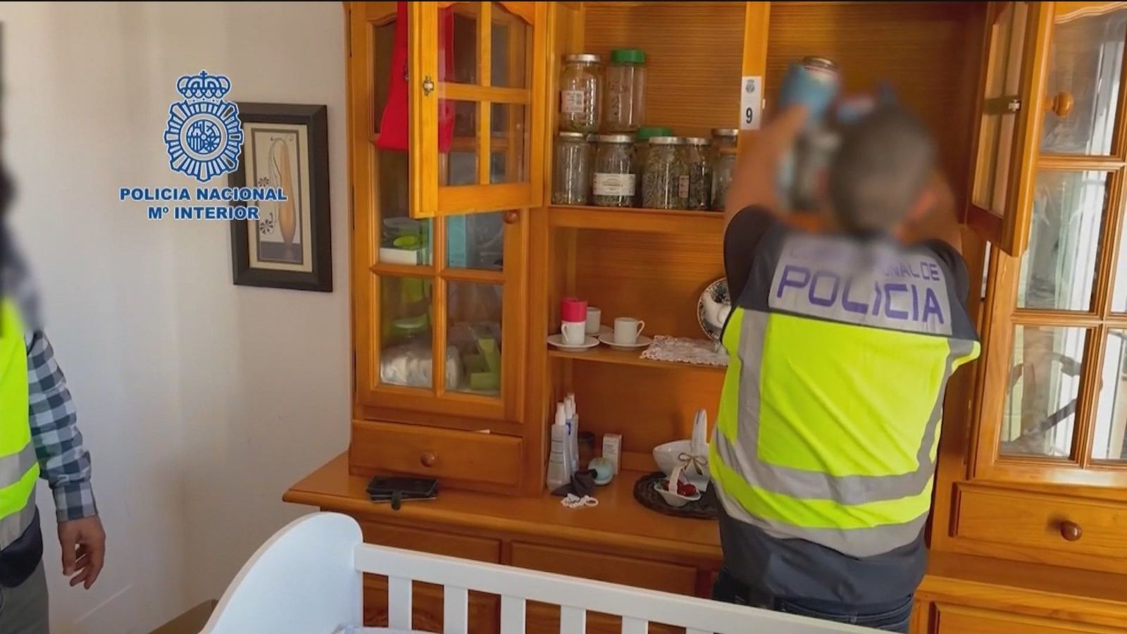 Detenido por engañar y agredir sexualmente a una menor de edad en Estepona (Málaga)