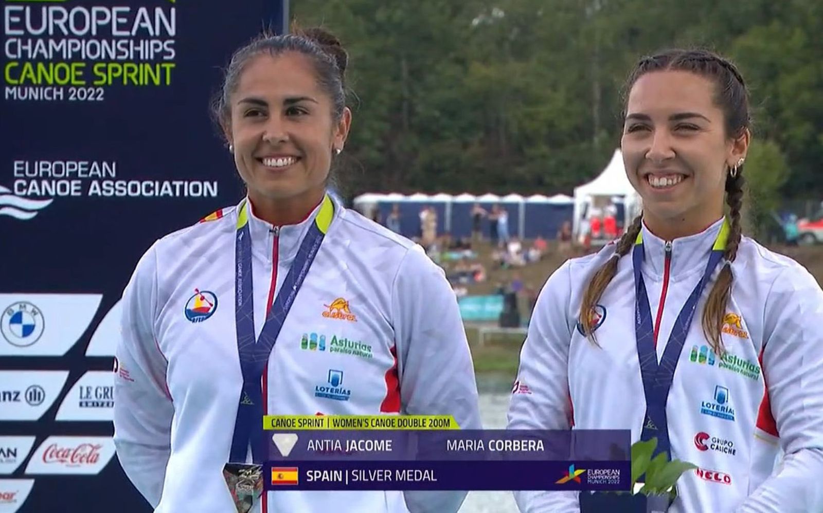 María Corbera y Antia Jacome