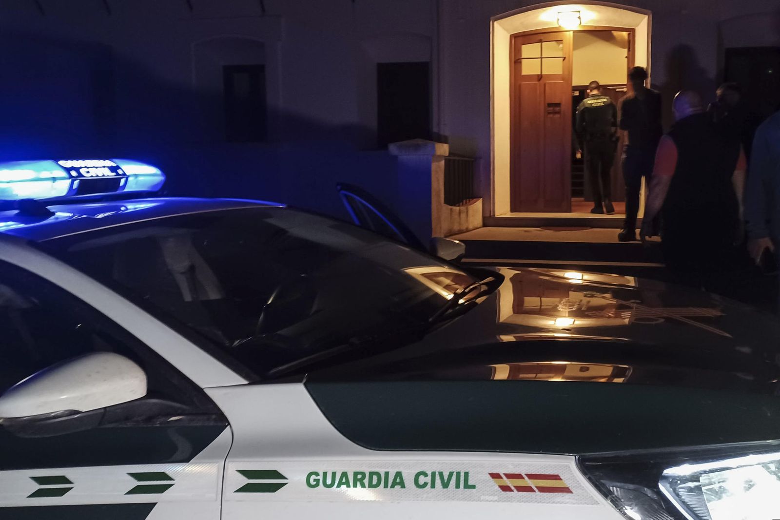 Detenido el autor del ataque a varios frailes en un monasterio de Gilet al grito de "soy Jesucristo"