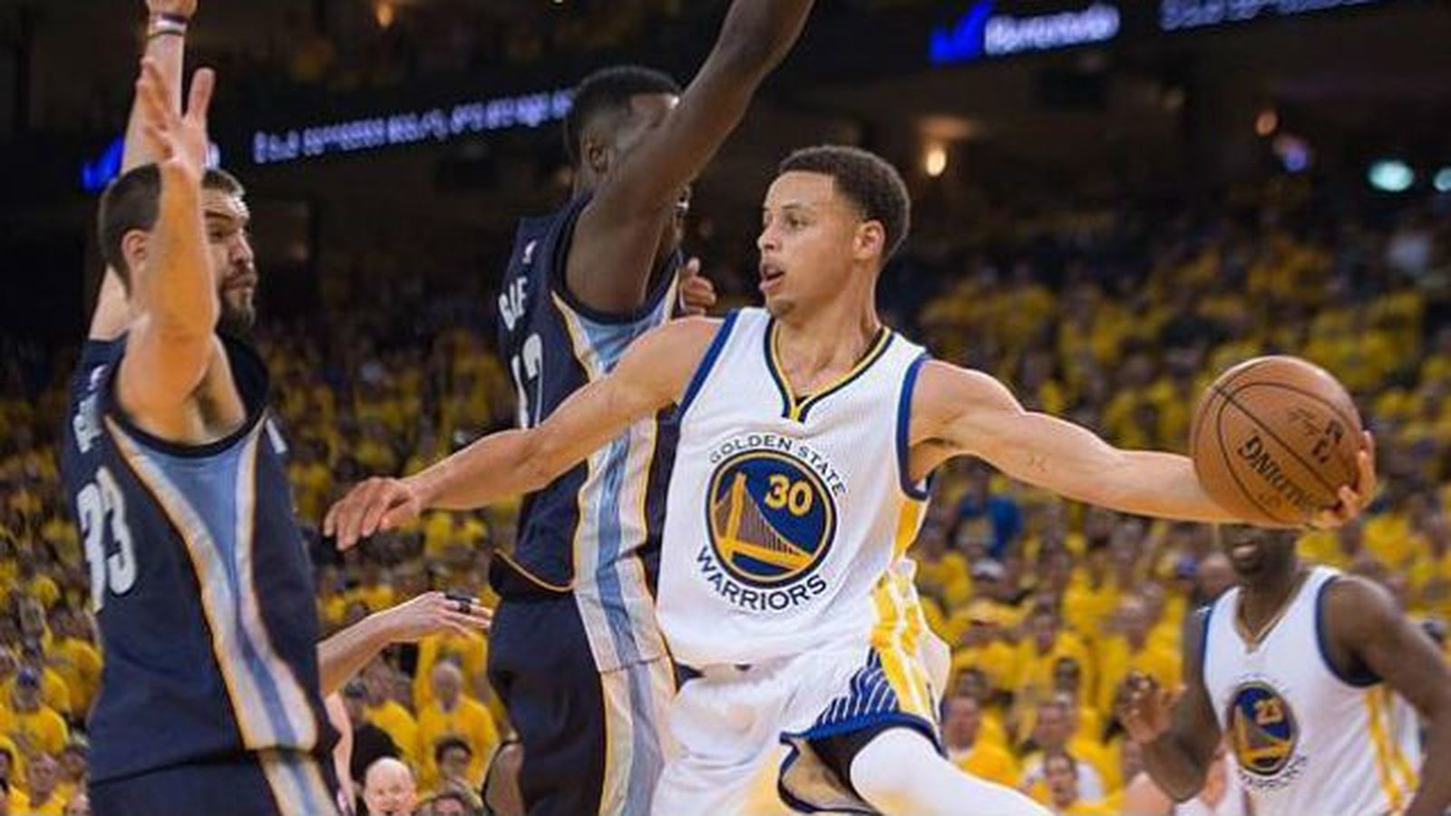 Warriors ante Memphis