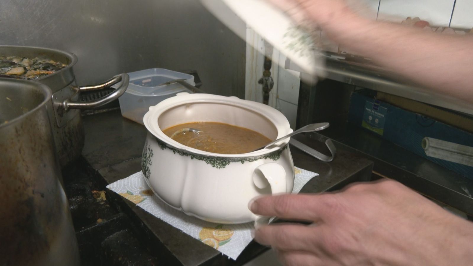 La casa de comidas que reivindica los guisos de toda la vida en Lavapiés