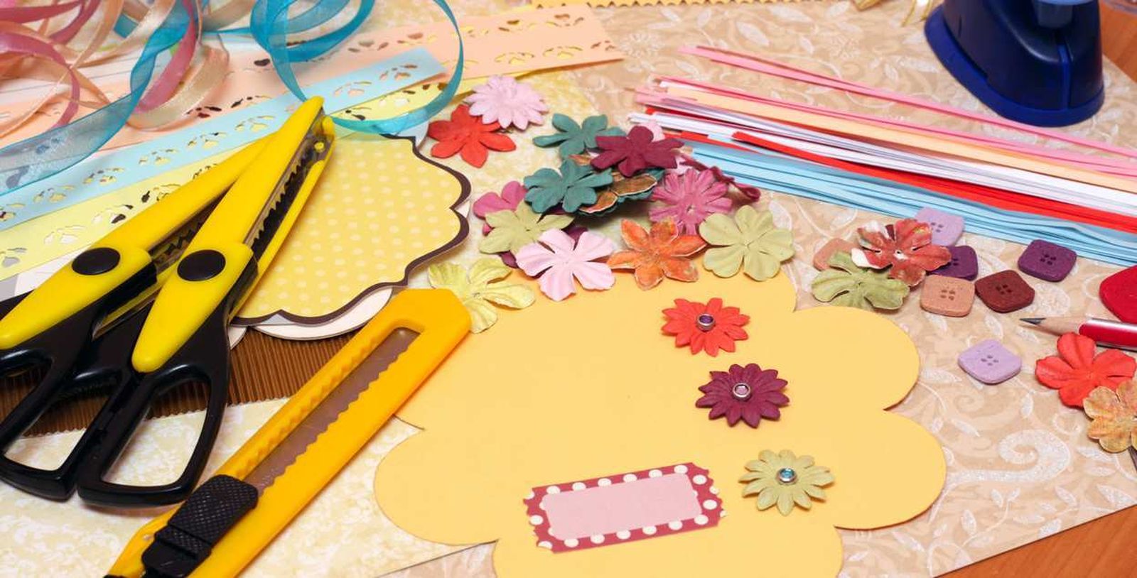 Materiales para confeccionar un scrapbook