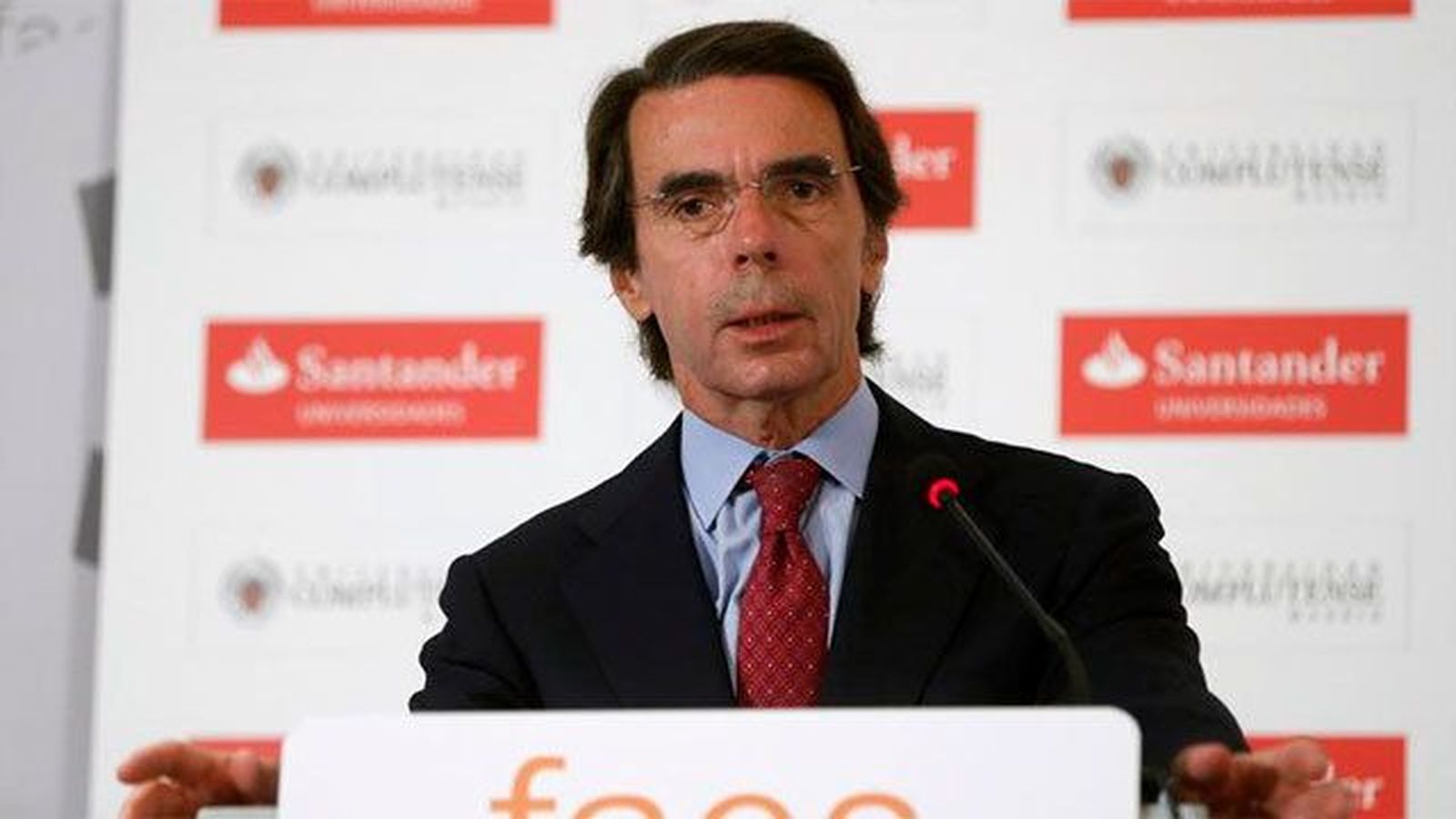 Aznar felicita a Rajoy y le da su apoyo para formar gobierno lo antes posible