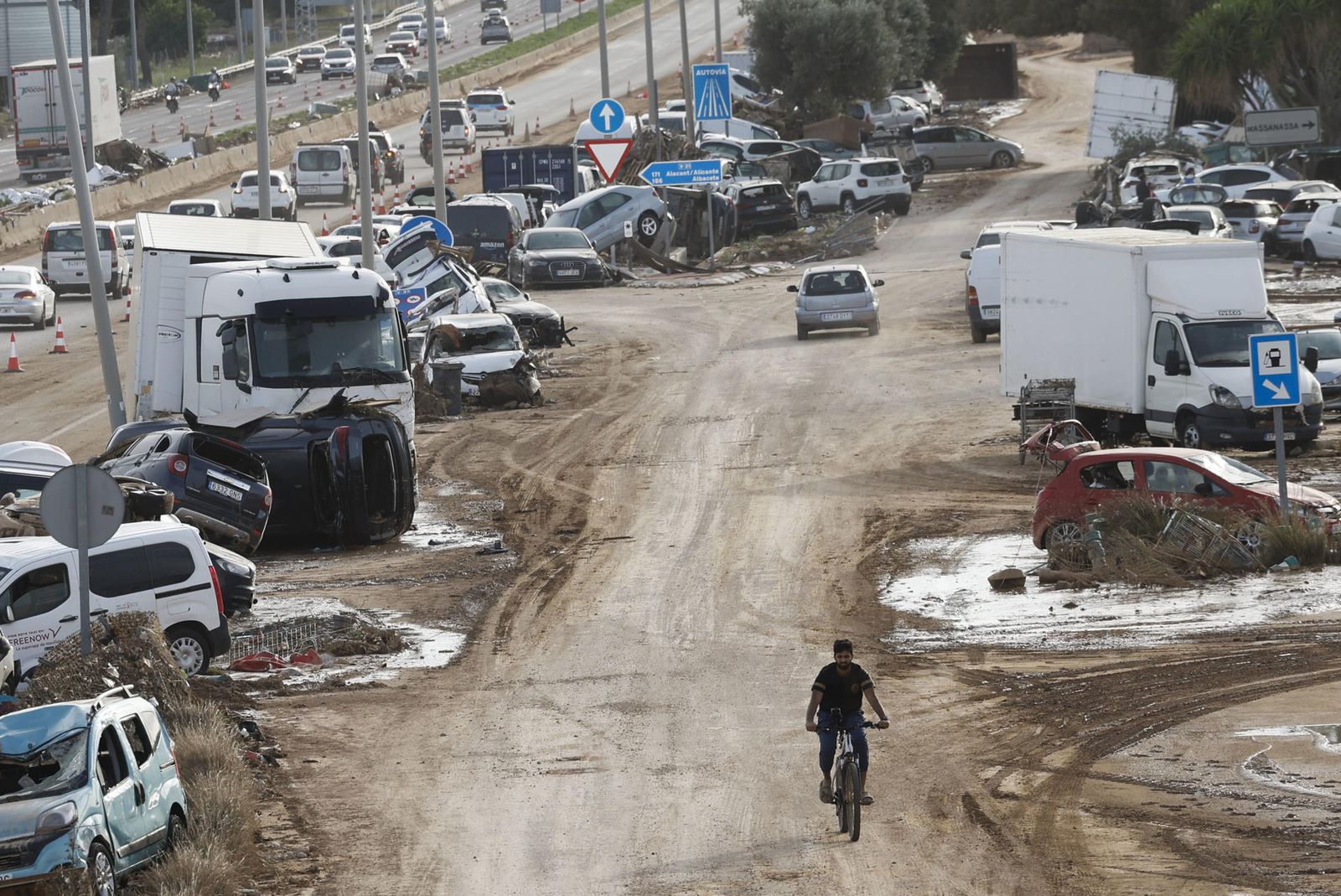 Restringida la movilidad en Valencia en vías afectadas por la Dana
