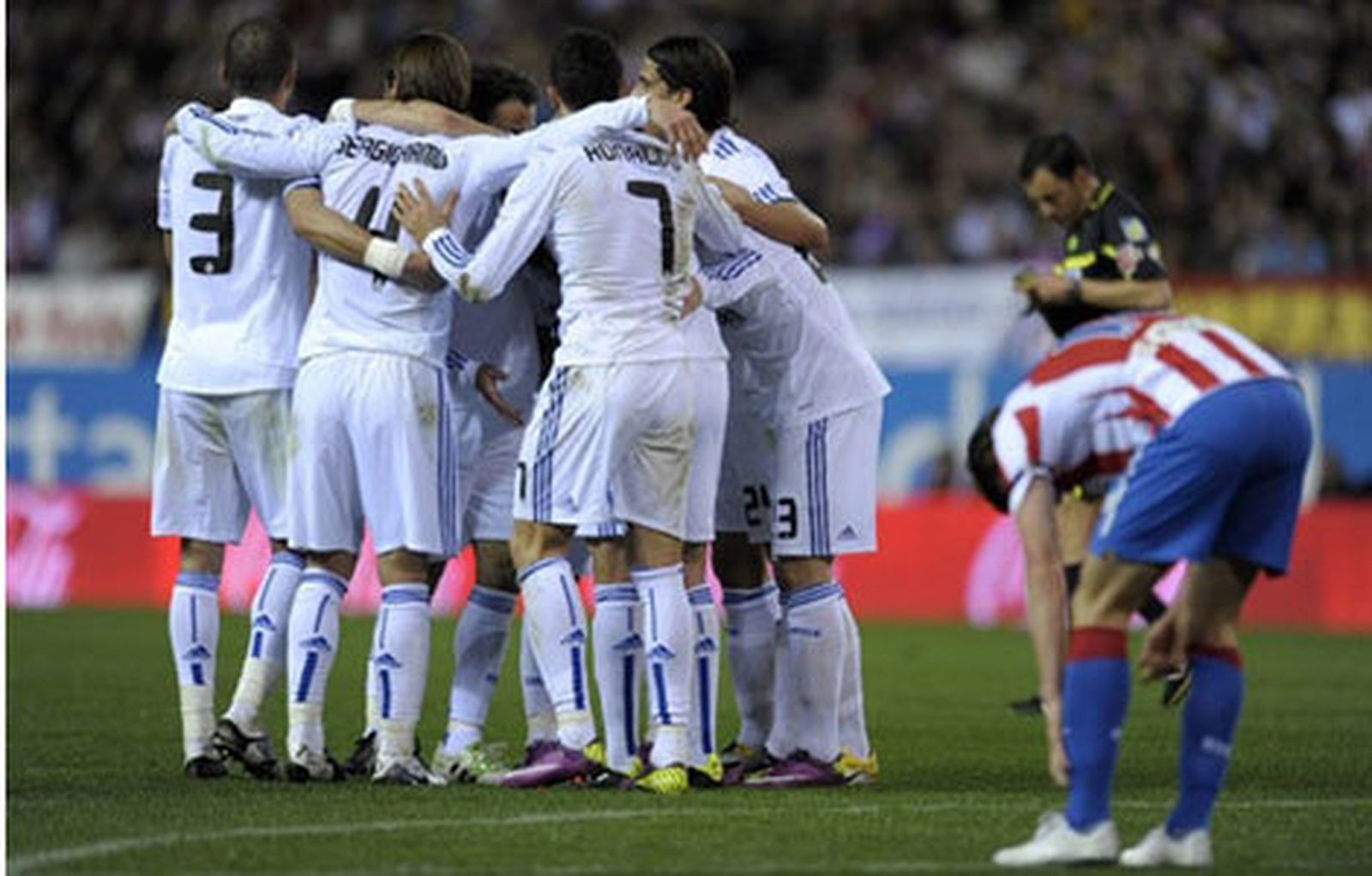 El Real Madrid se lleva el derbi
