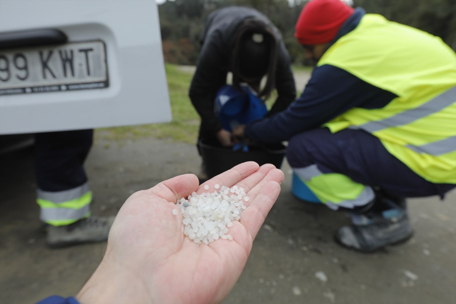 Asturias activa el nivel 2 de emergencia por la presencia de pellets de plástico