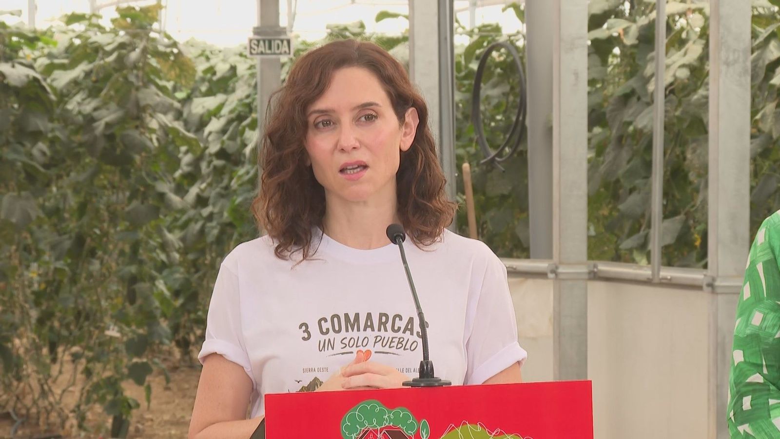 Ayuso anuncia un millón de euros para ayudas a explotaciones agrícolas y ganaderas afectadas por los incendios