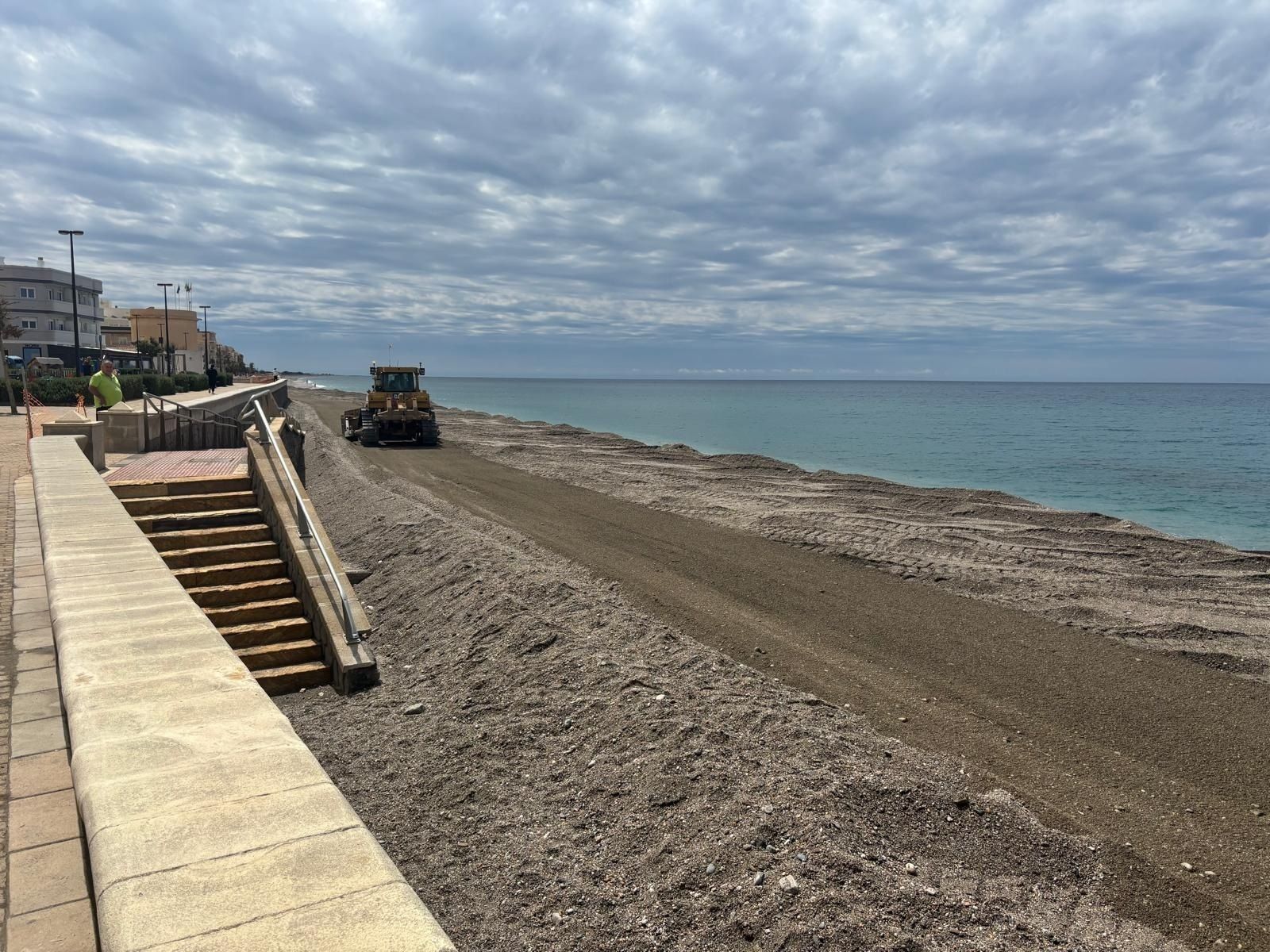Tres narcos, heridos tras chocar con una patrullera de la Guardia Civil en Almería
