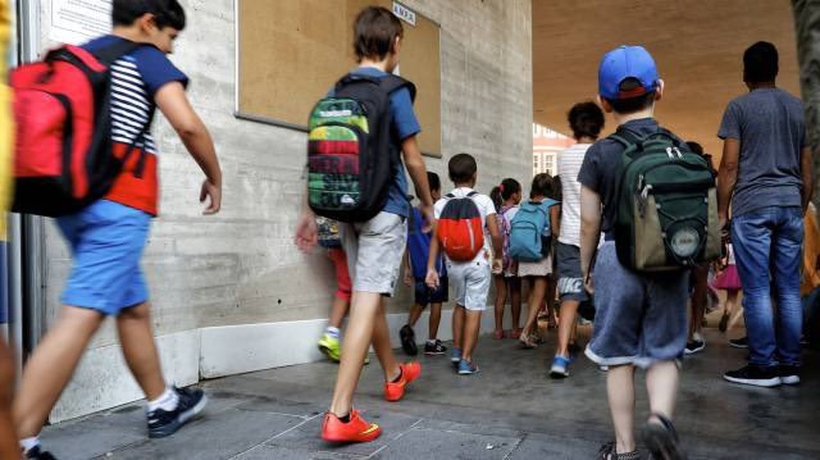 Fin de semana de forrar libros y hacer compras escolares