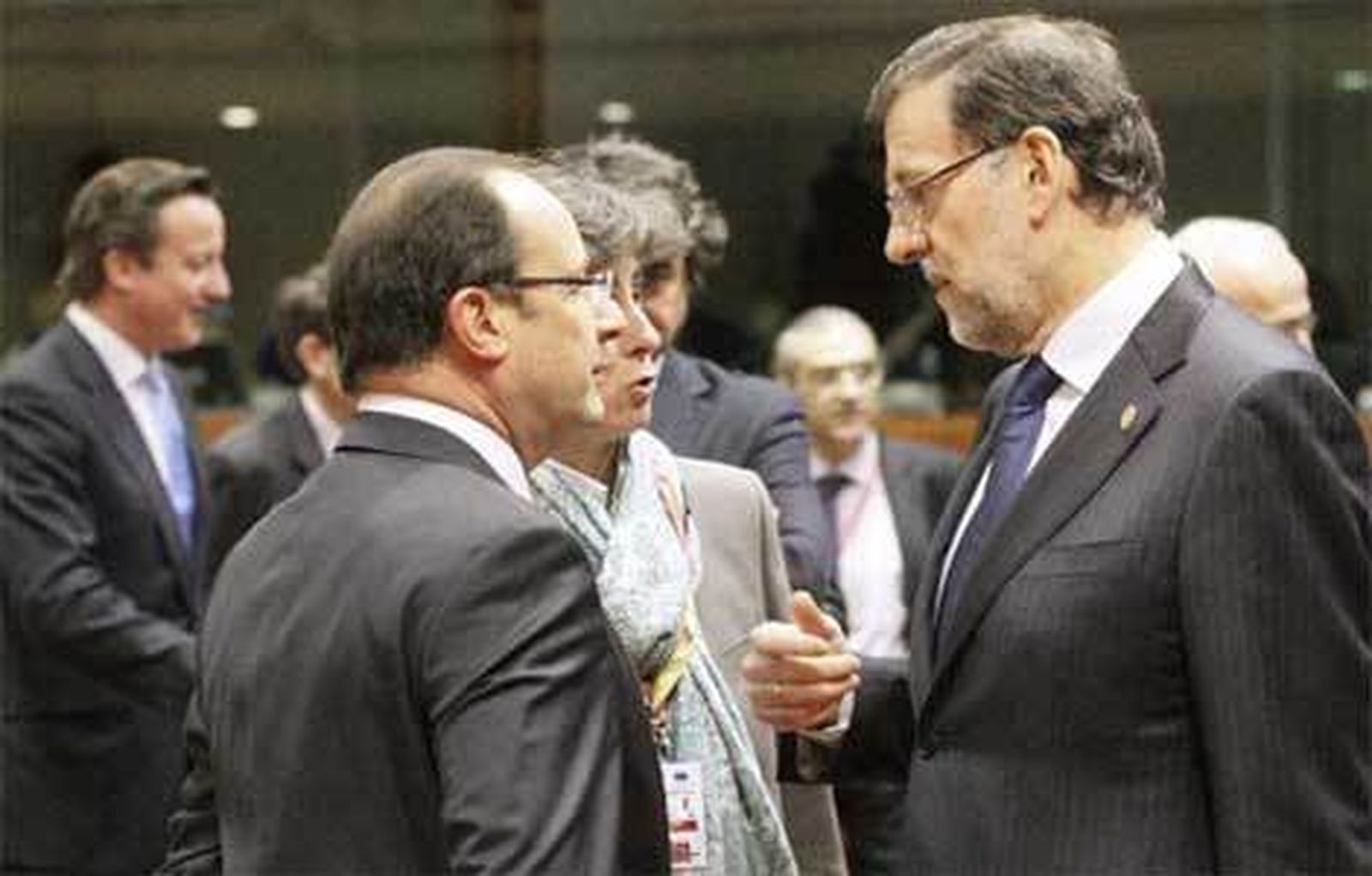 Rajoy tratará el día 28 en París con Hollande las medidas económicas de la UE