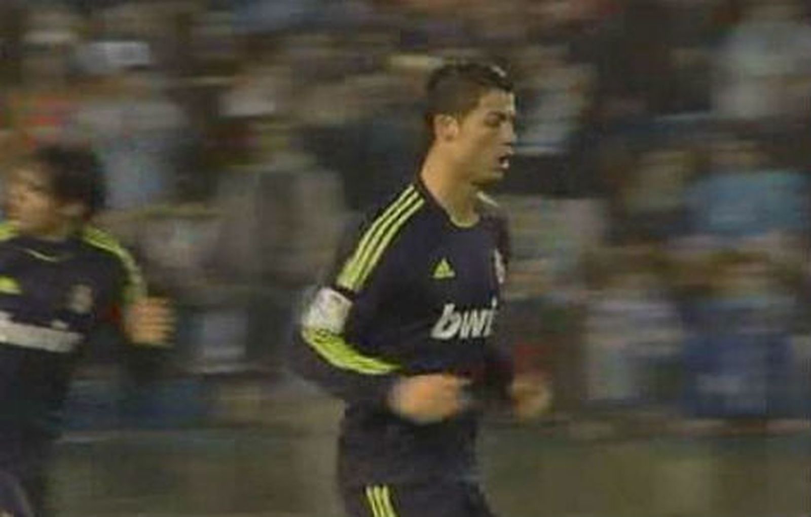 (2-1) Cristiano deja abierta la vuelta en los últimos minutos