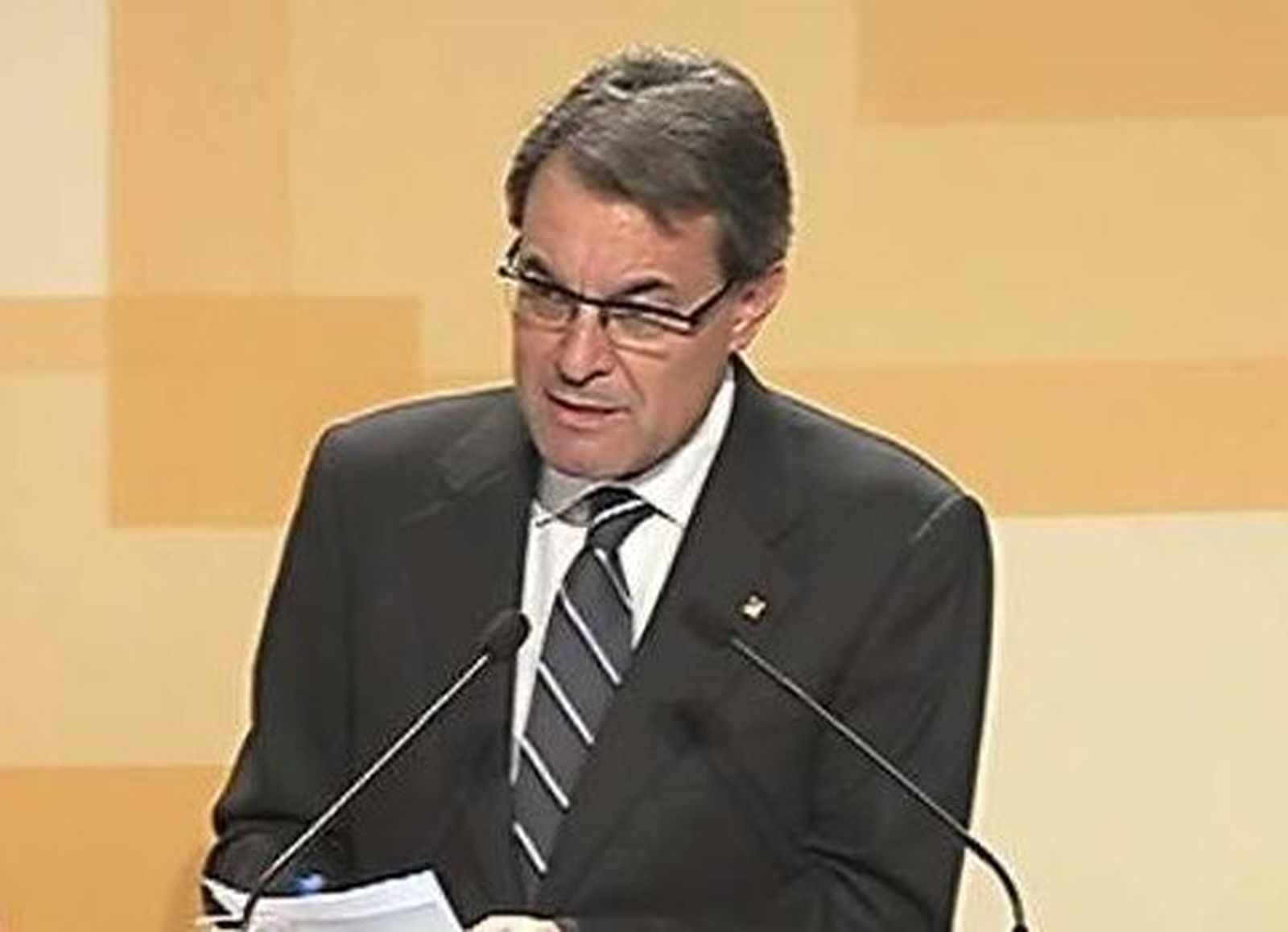 Mas ve las finanzas catalanas en situación de emergencia