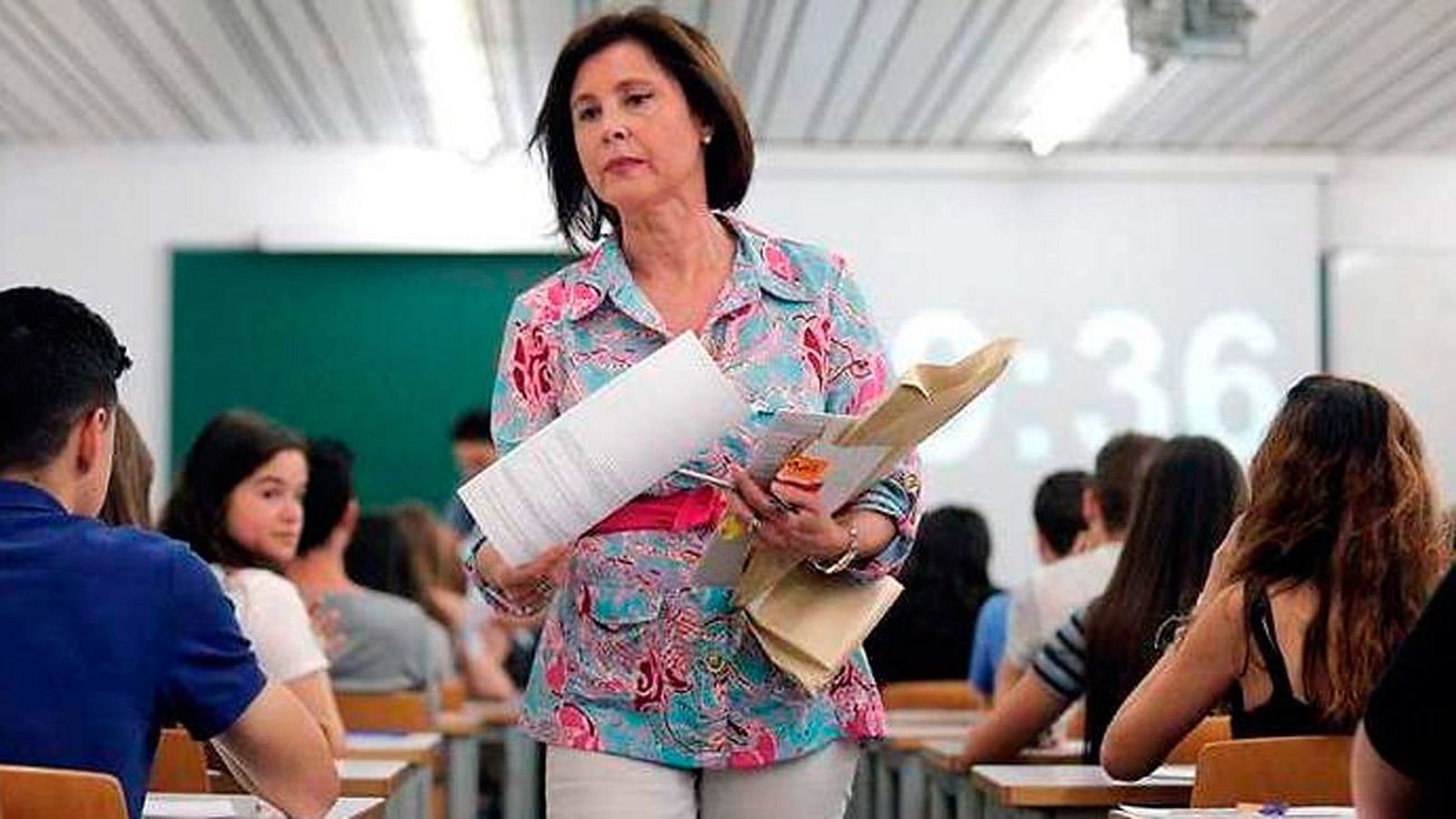 Los profesores no ven bien la instalación de cámaras en las aulas